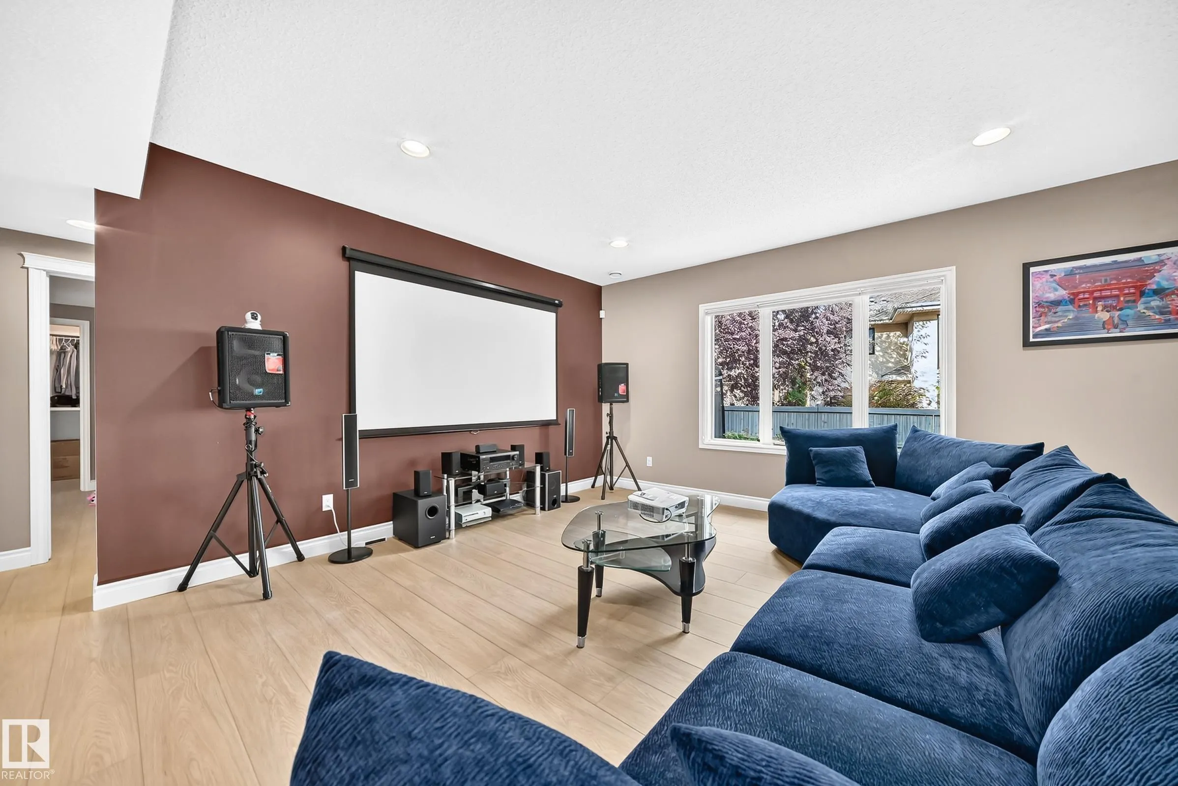 2412 TEGLER GREEN