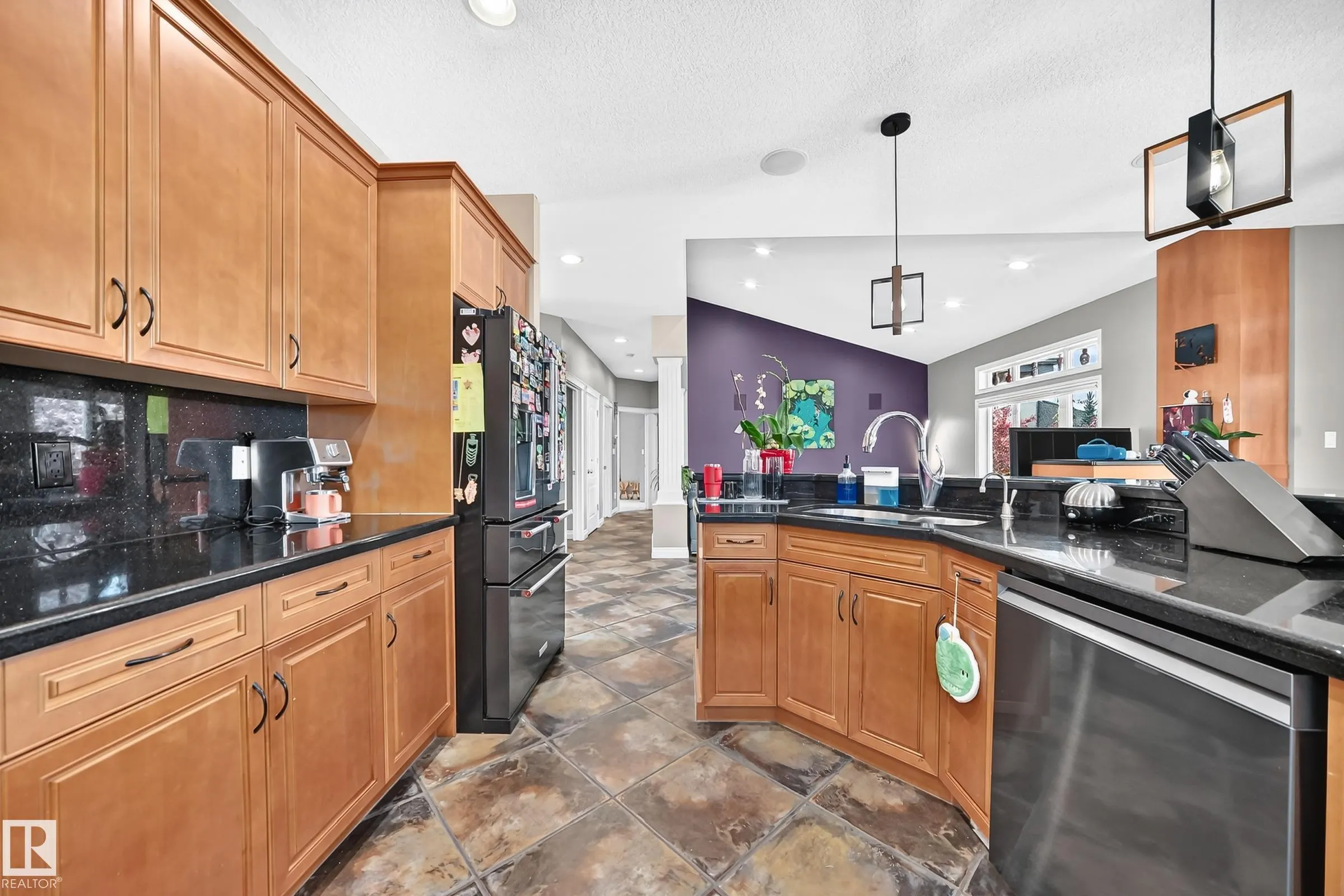 2412 TEGLER GREEN