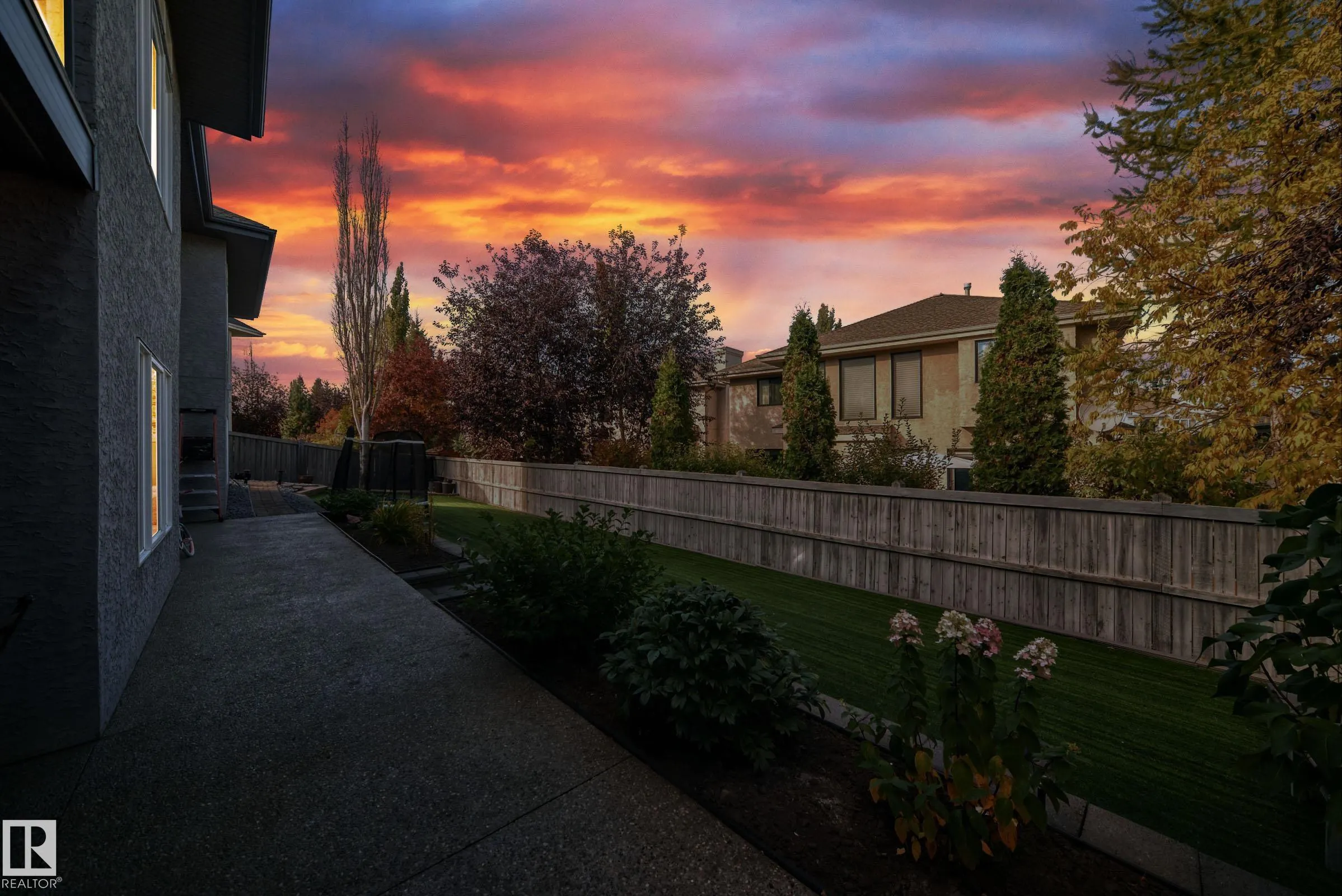 2412 TEGLER GREEN