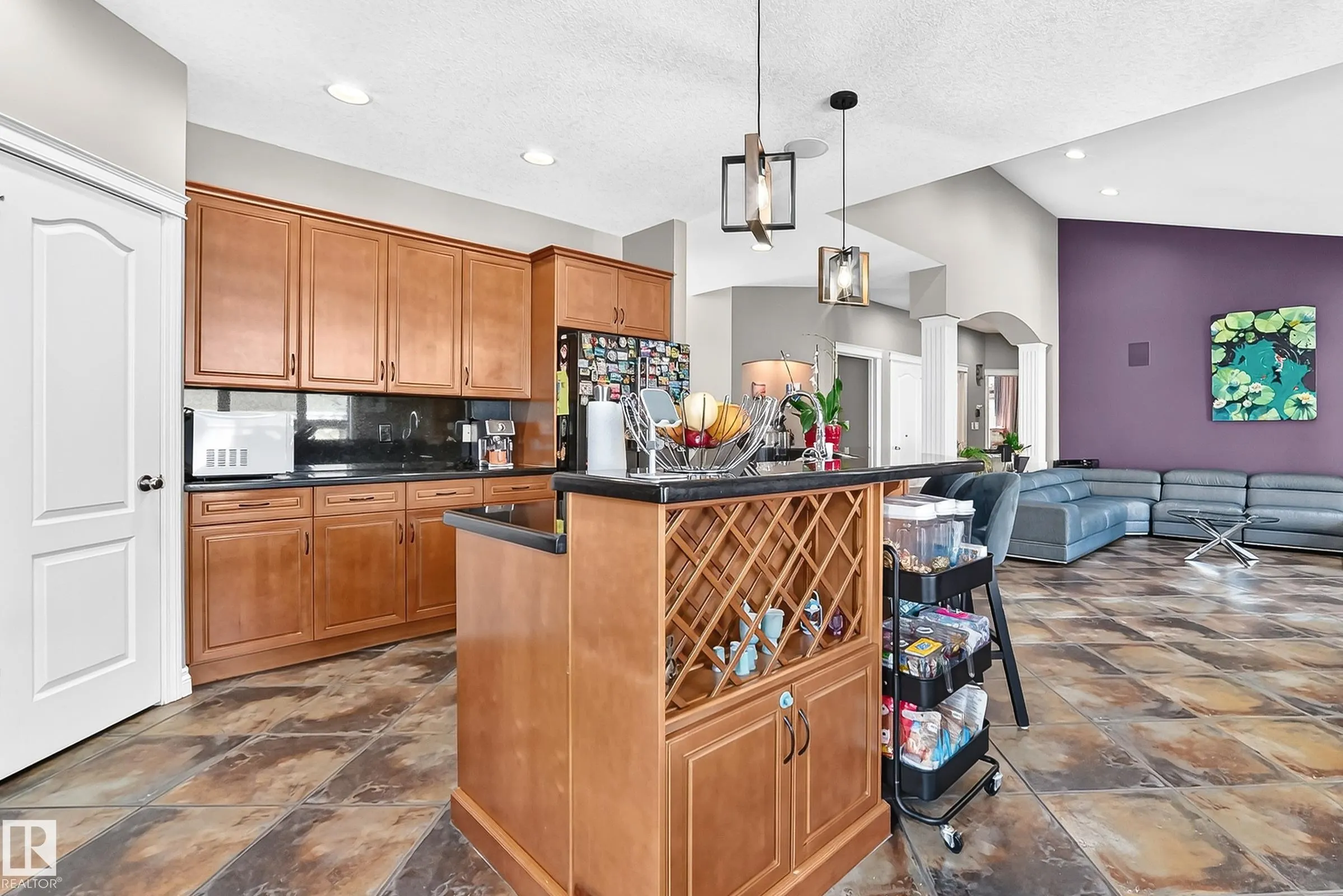 2412 TEGLER GREEN