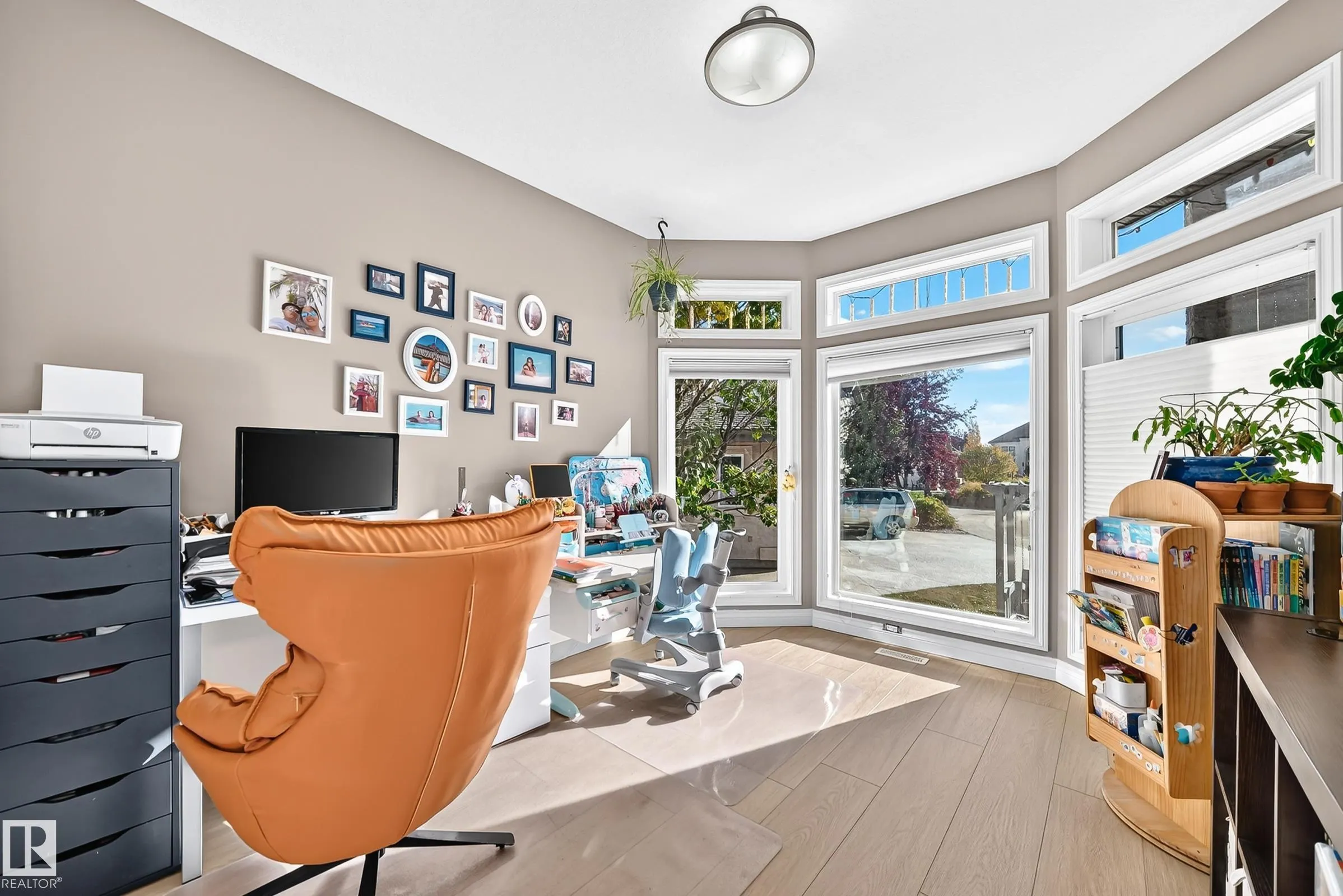 2412 TEGLER GREEN