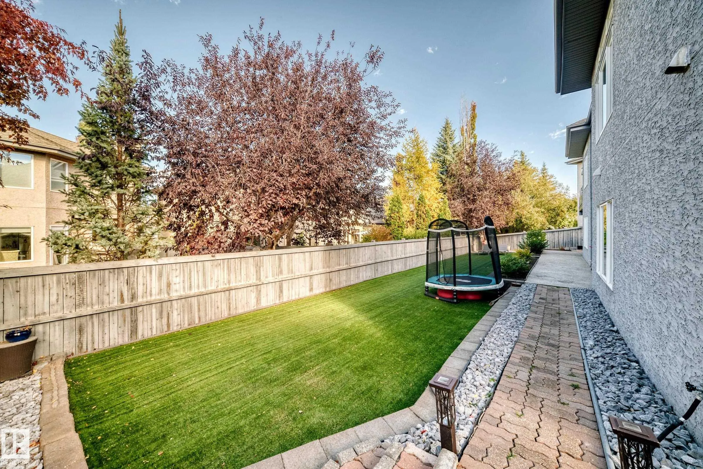 2412 TEGLER GREEN