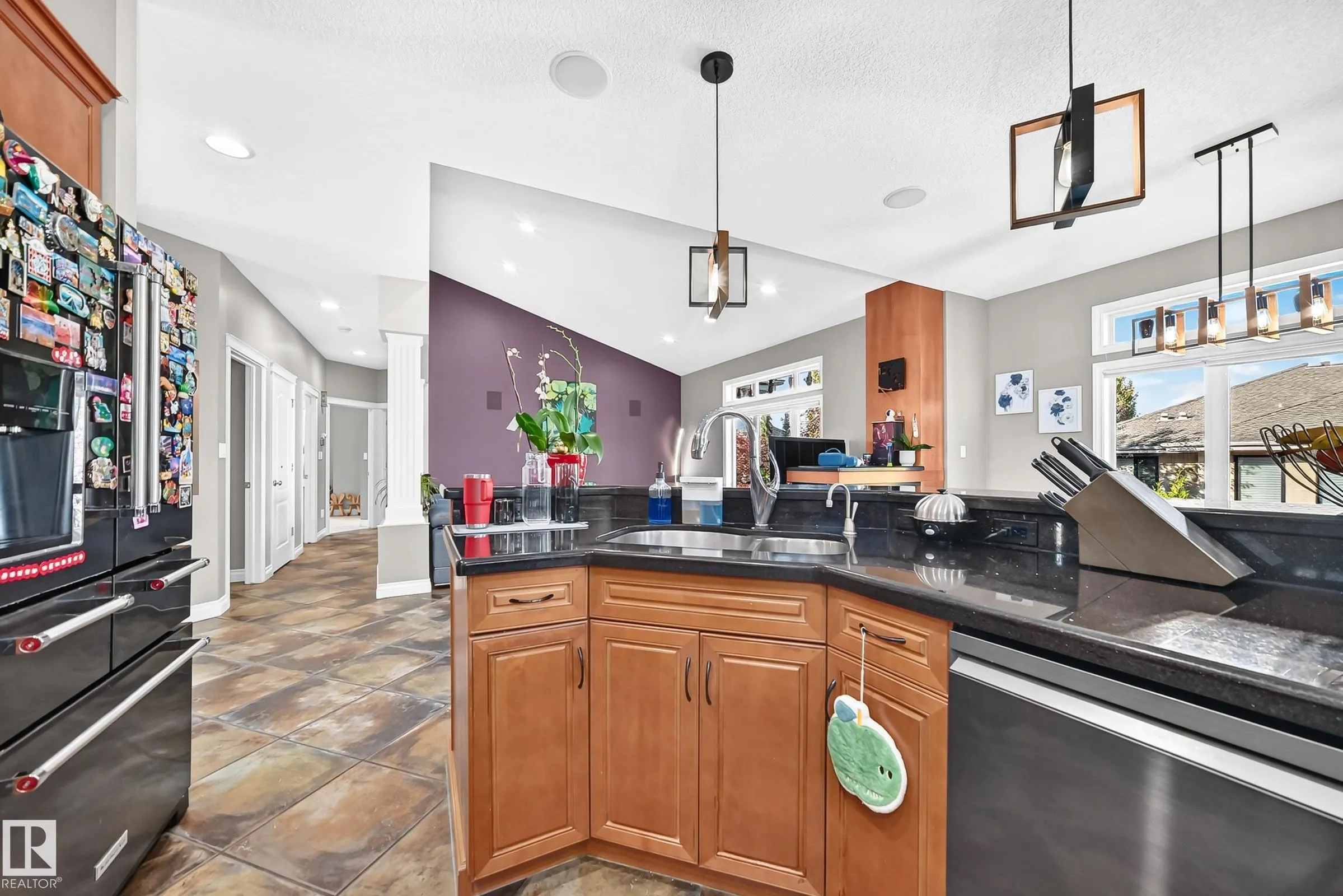 2412 TEGLER GREEN
