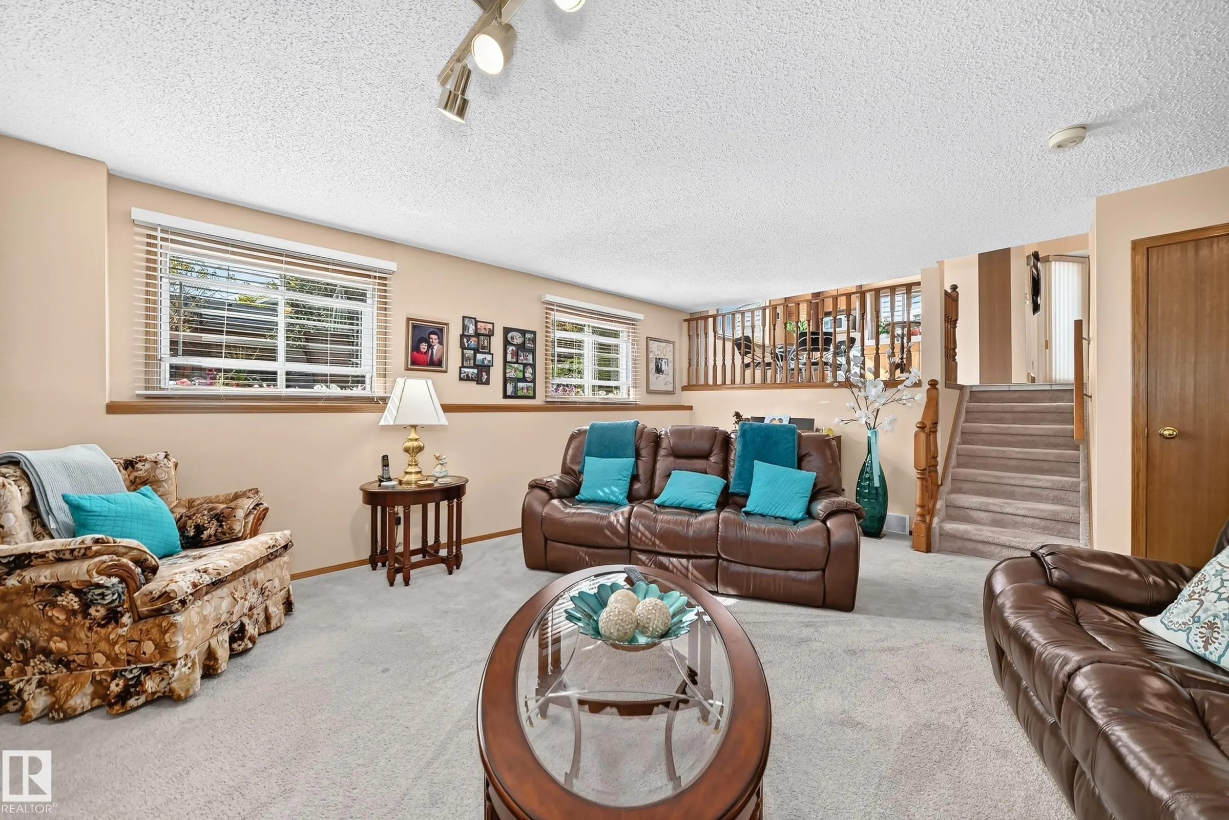 47 DEERBOURNE Drive