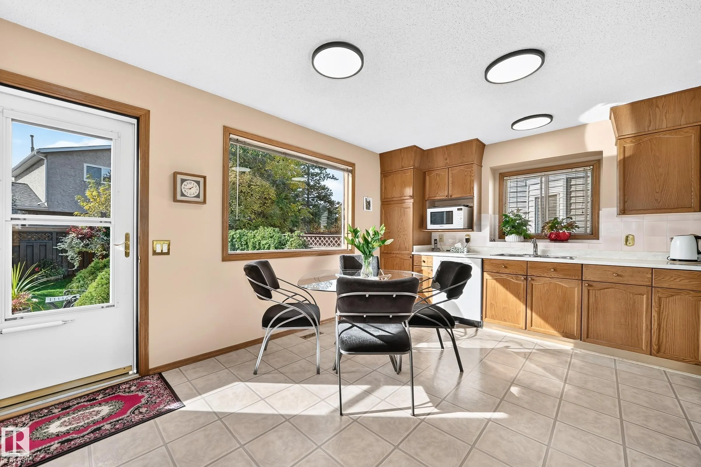 47 DEERBOURNE Drive