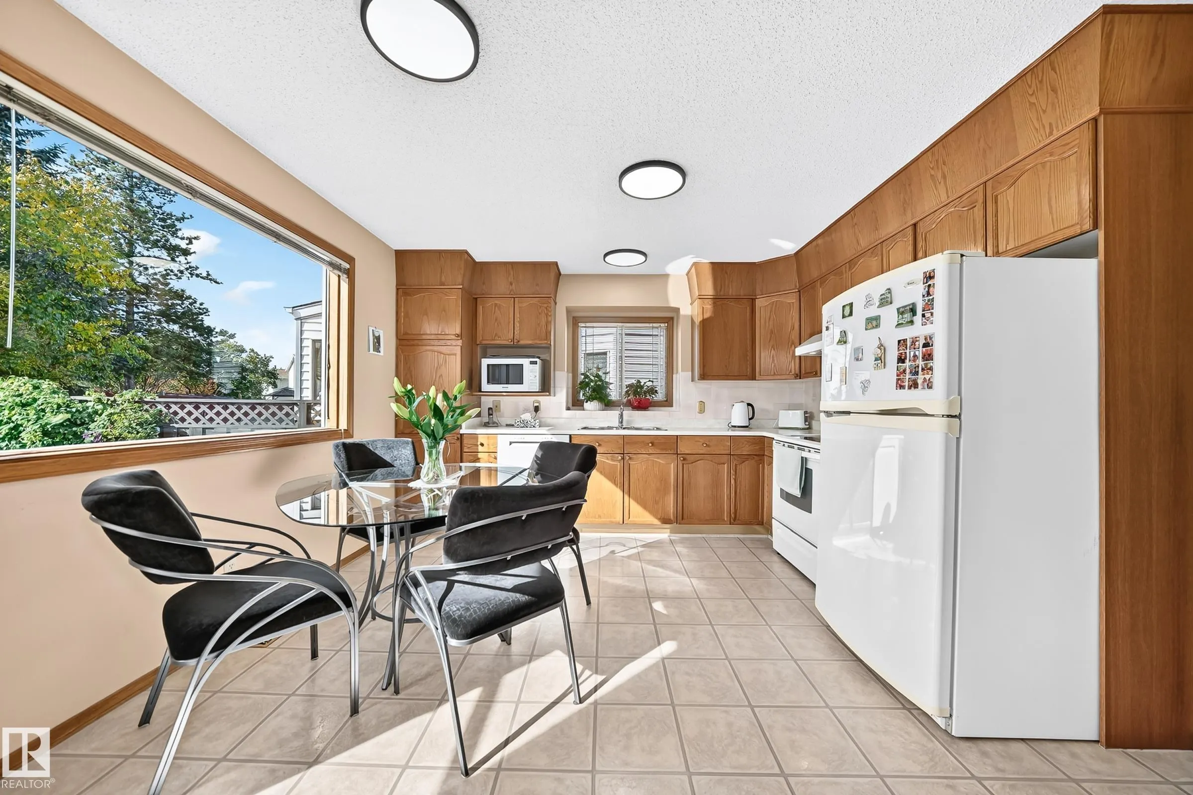 47 DEERBOURNE Drive
