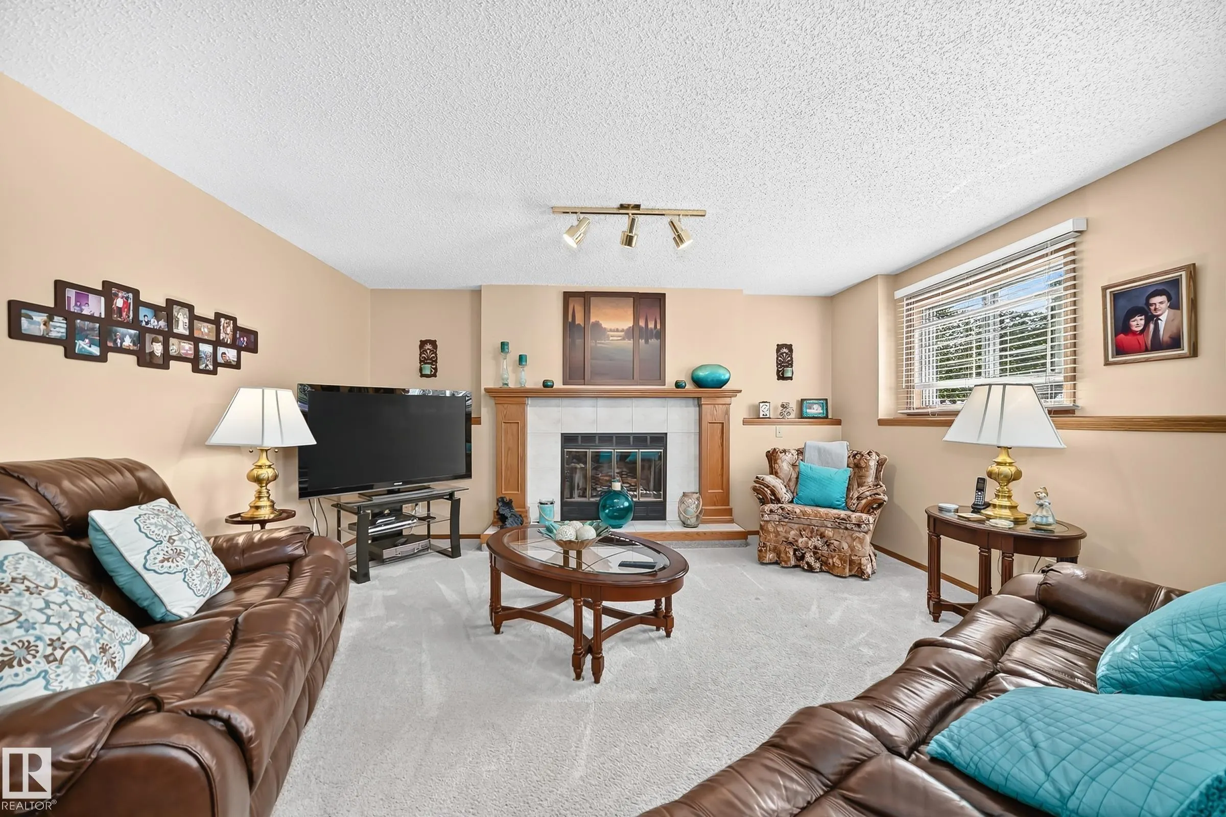 47 DEERBOURNE Drive
