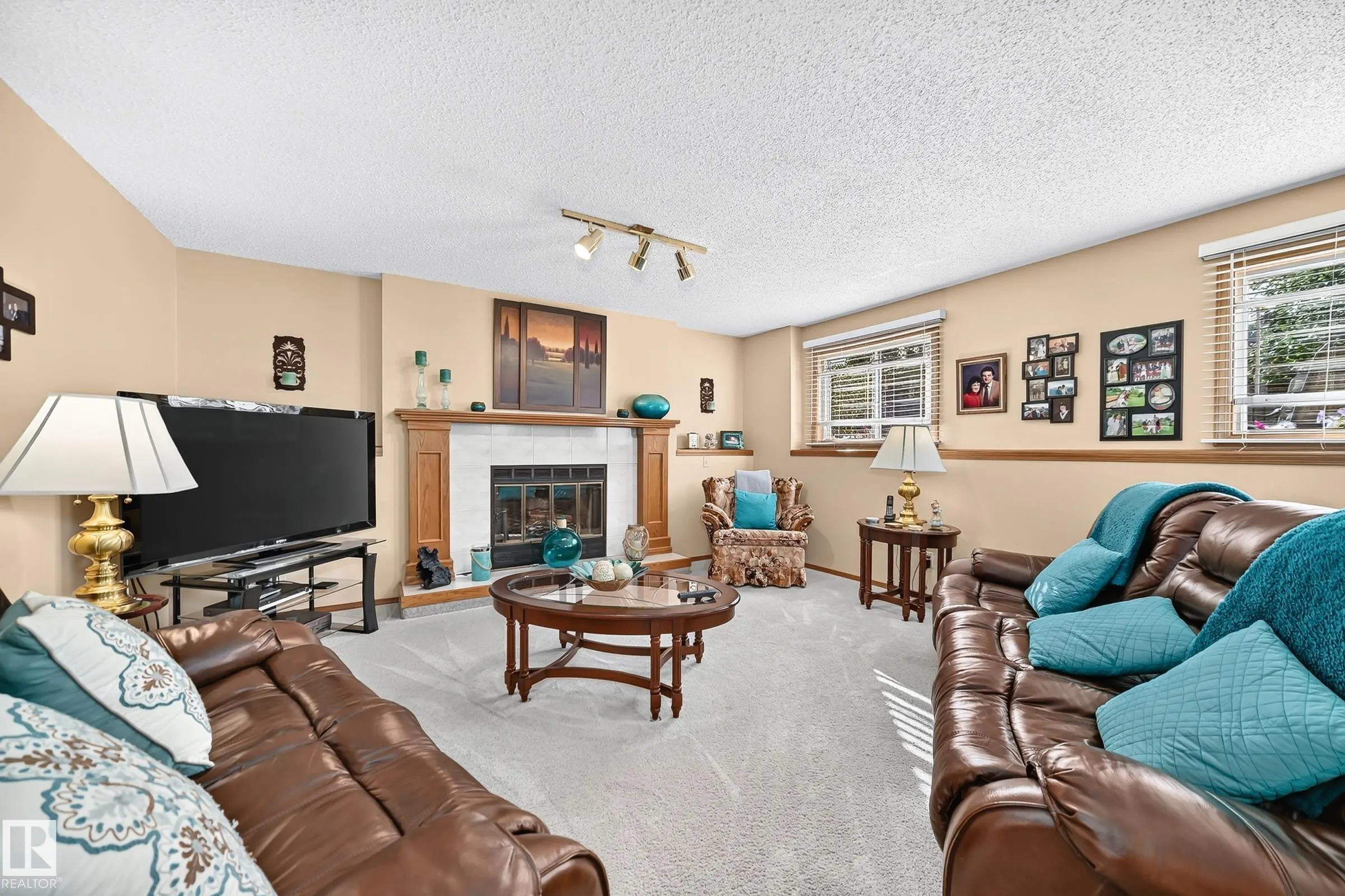 47 DEERBOURNE Drive