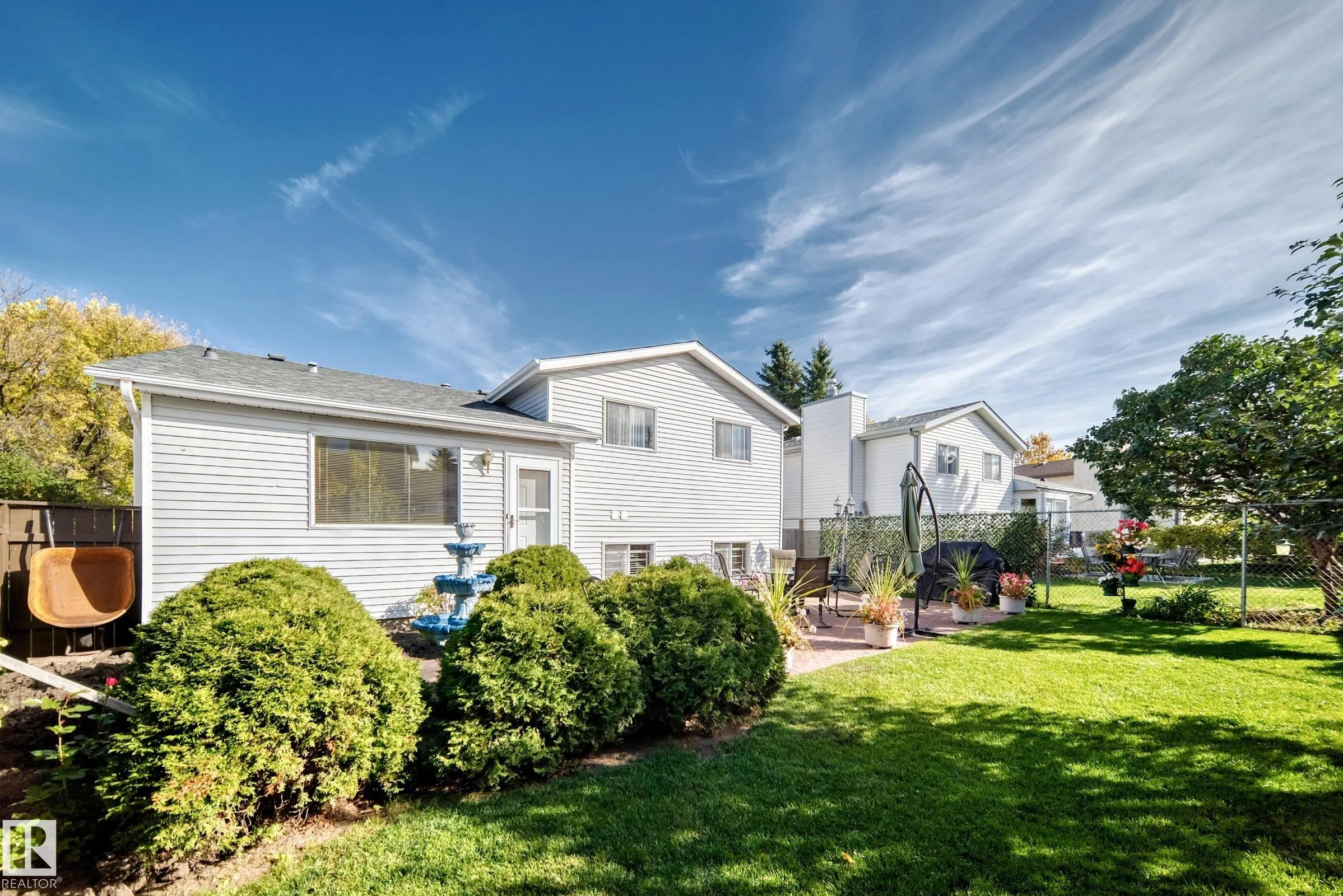 47 DEERBOURNE Drive