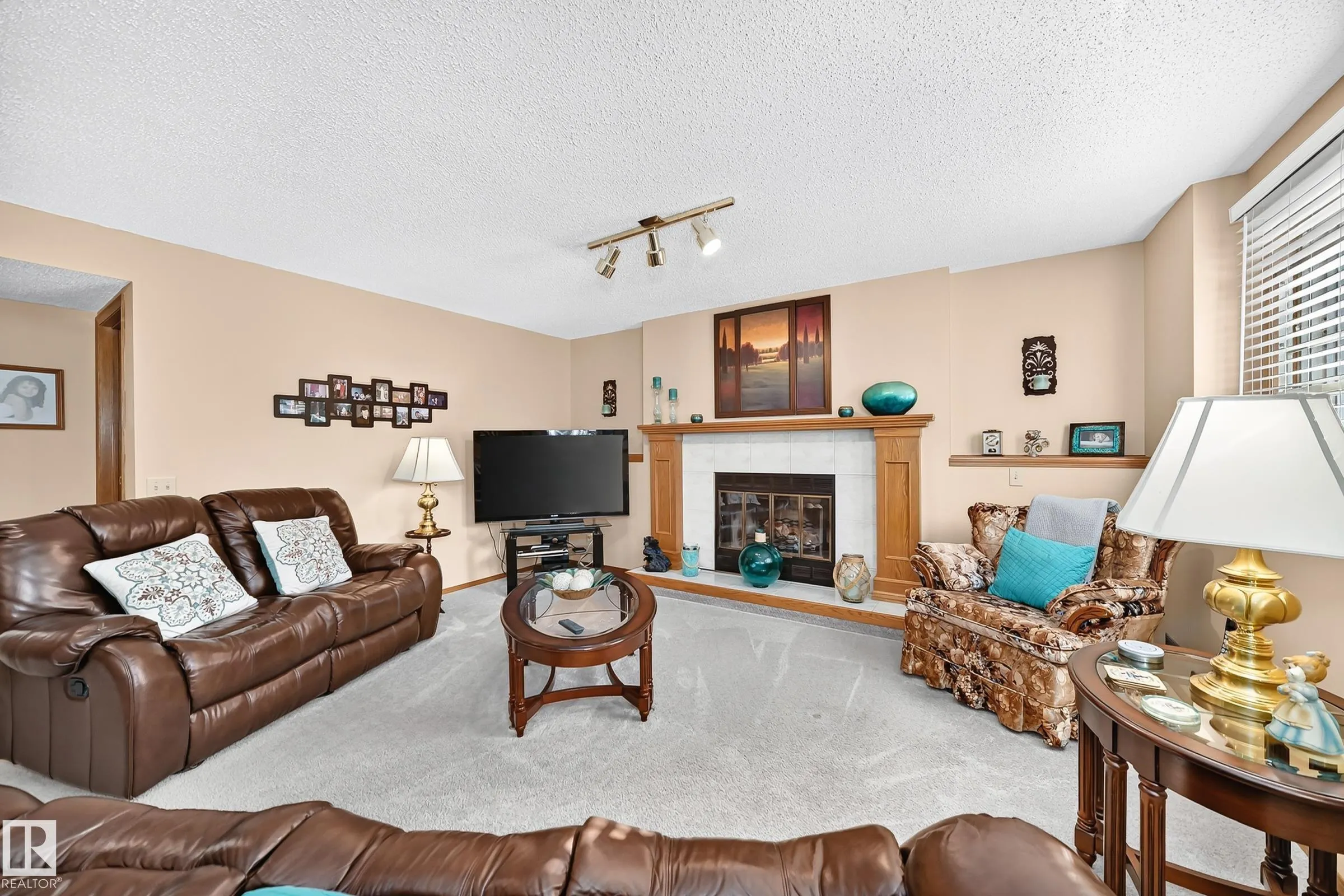 47 DEERBOURNE Drive
