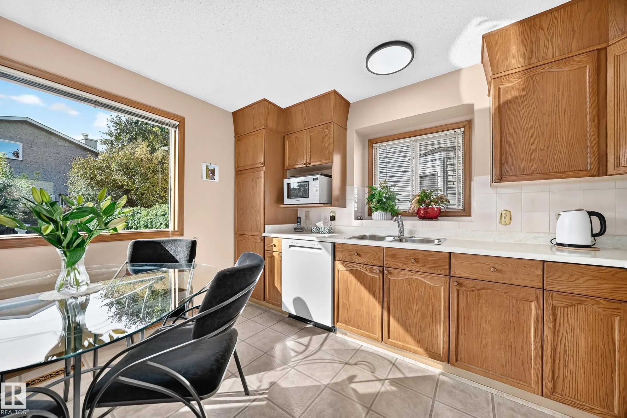 47 DEERBOURNE Drive