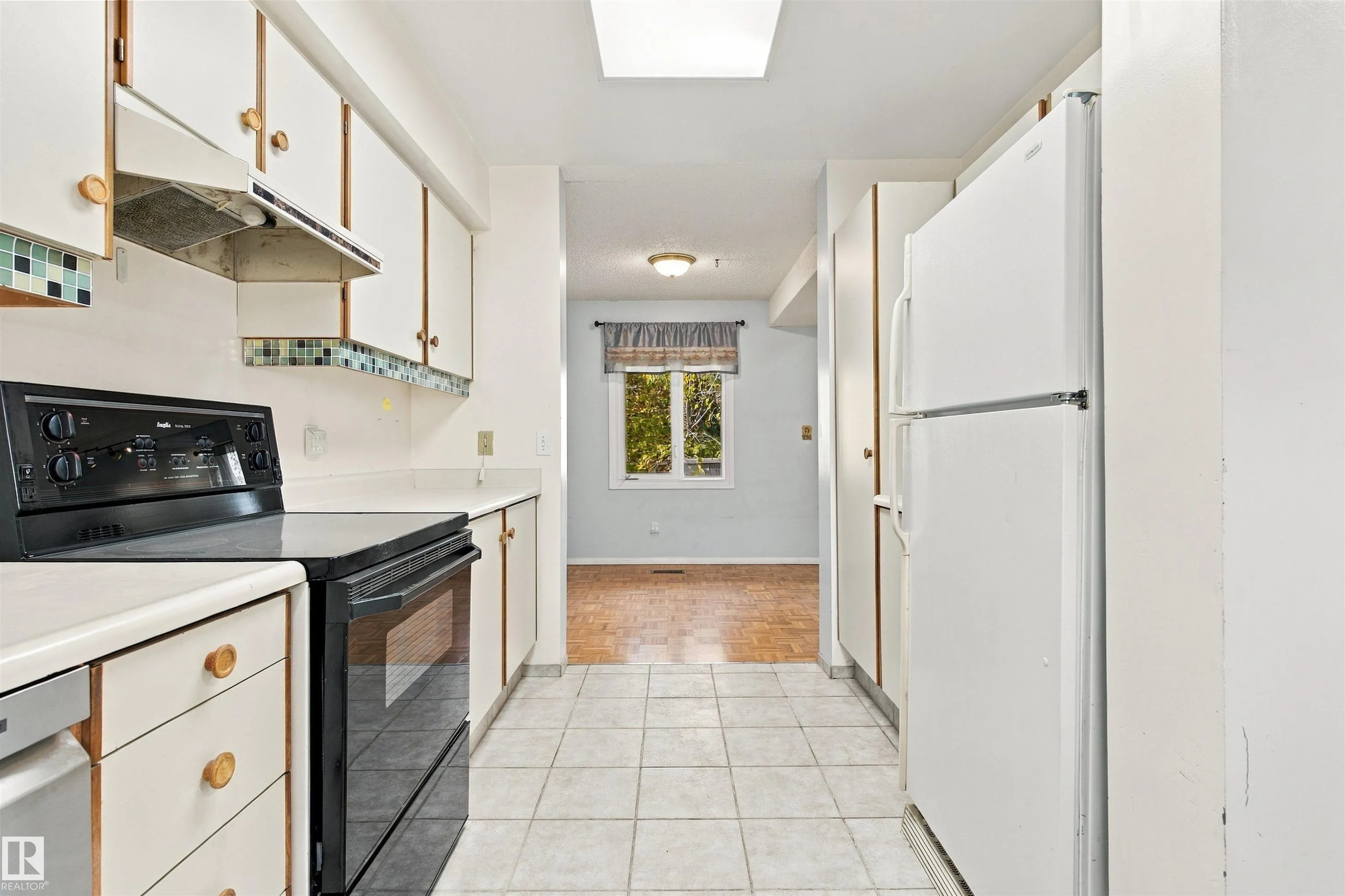 10619 BEAUMARIS Road