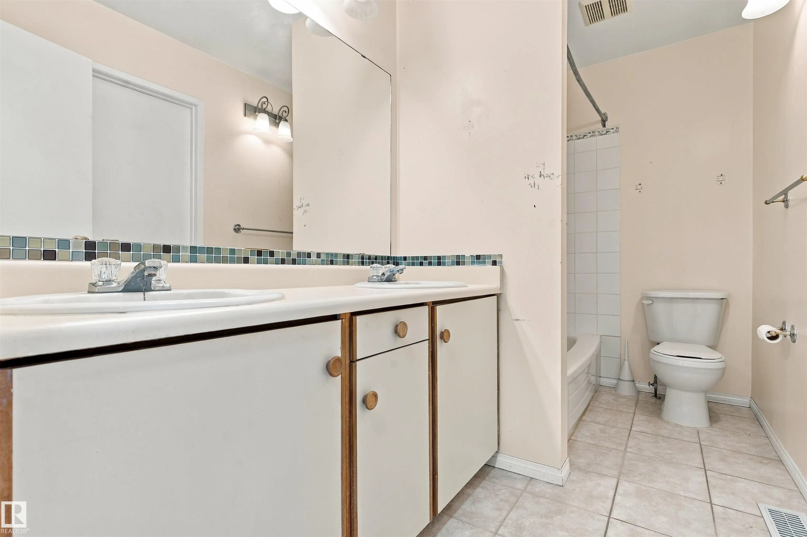 10619 BEAUMARIS Road