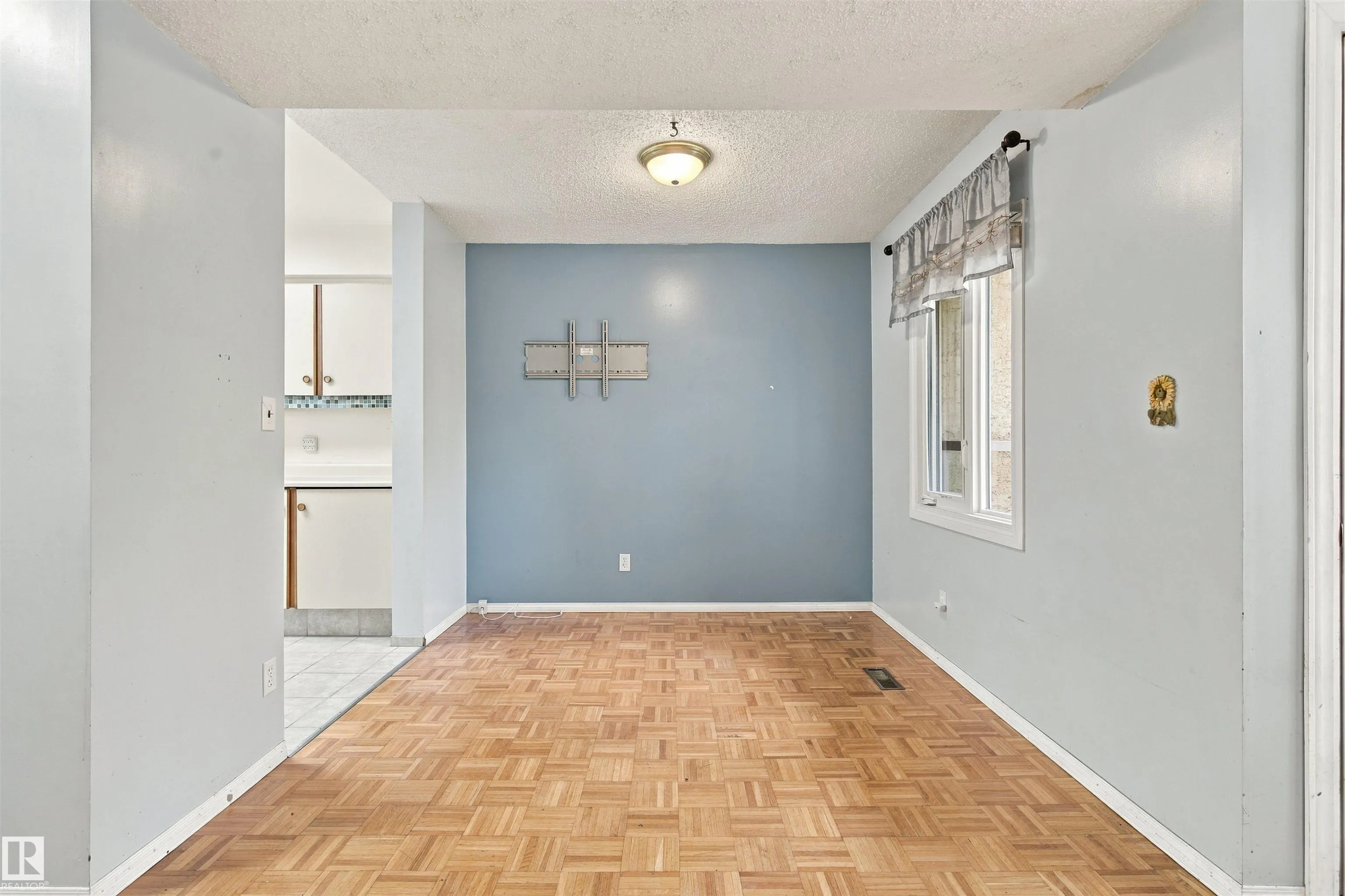 10619 BEAUMARIS Road