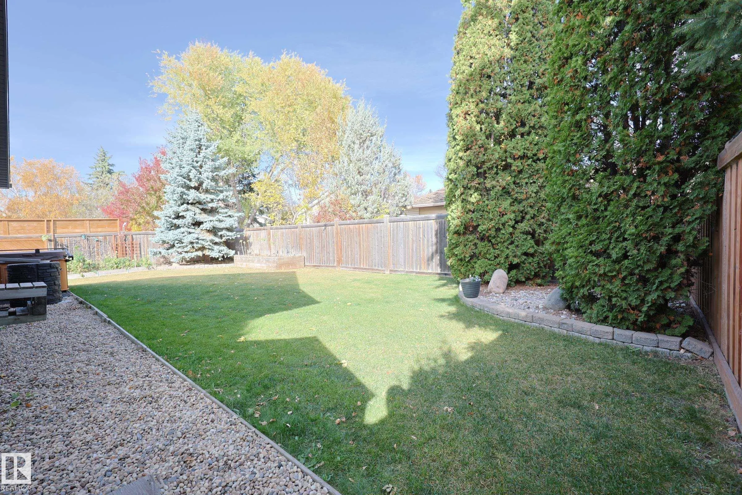 53 BUTTERFIELD Crescent