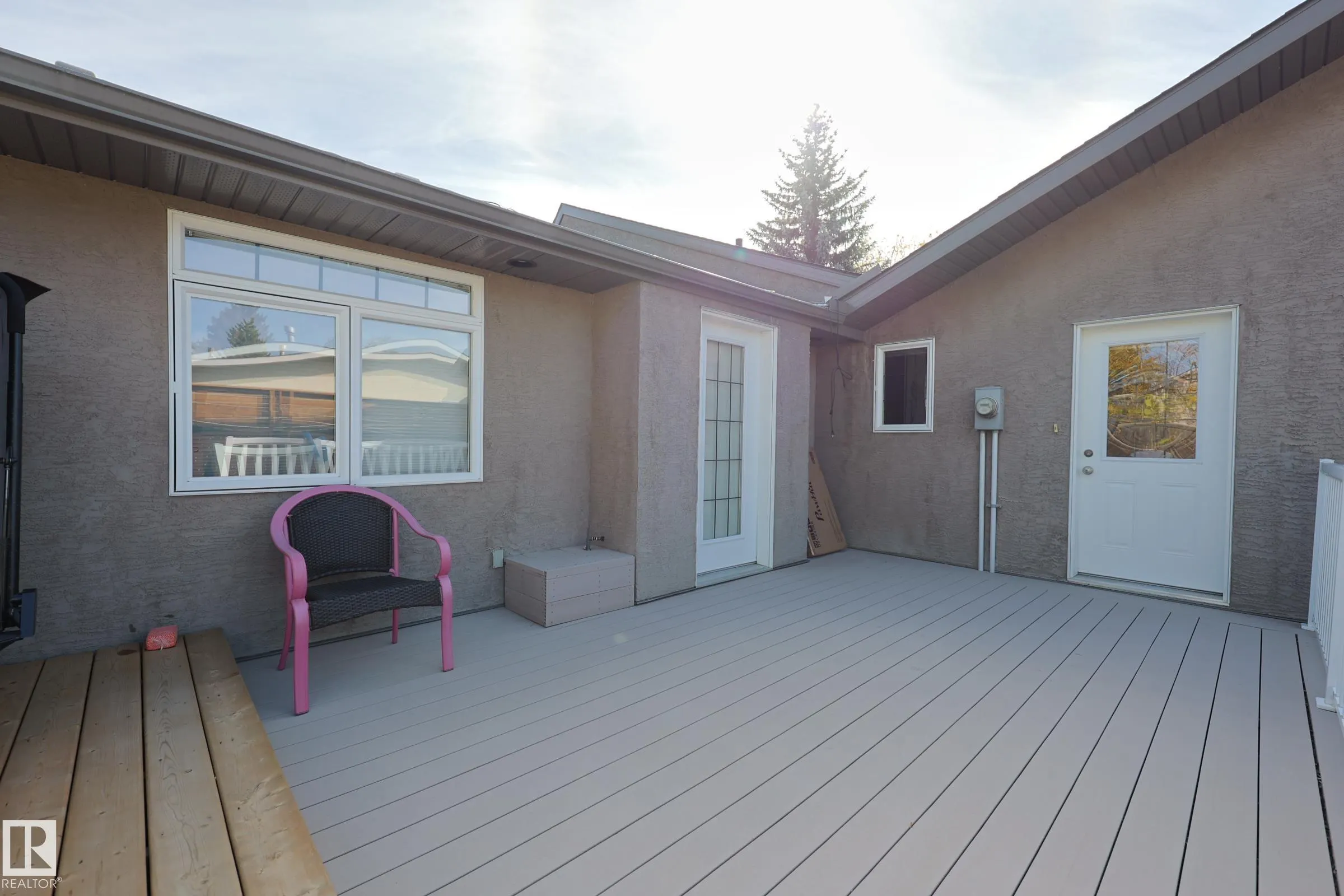 53 BUTTERFIELD Crescent