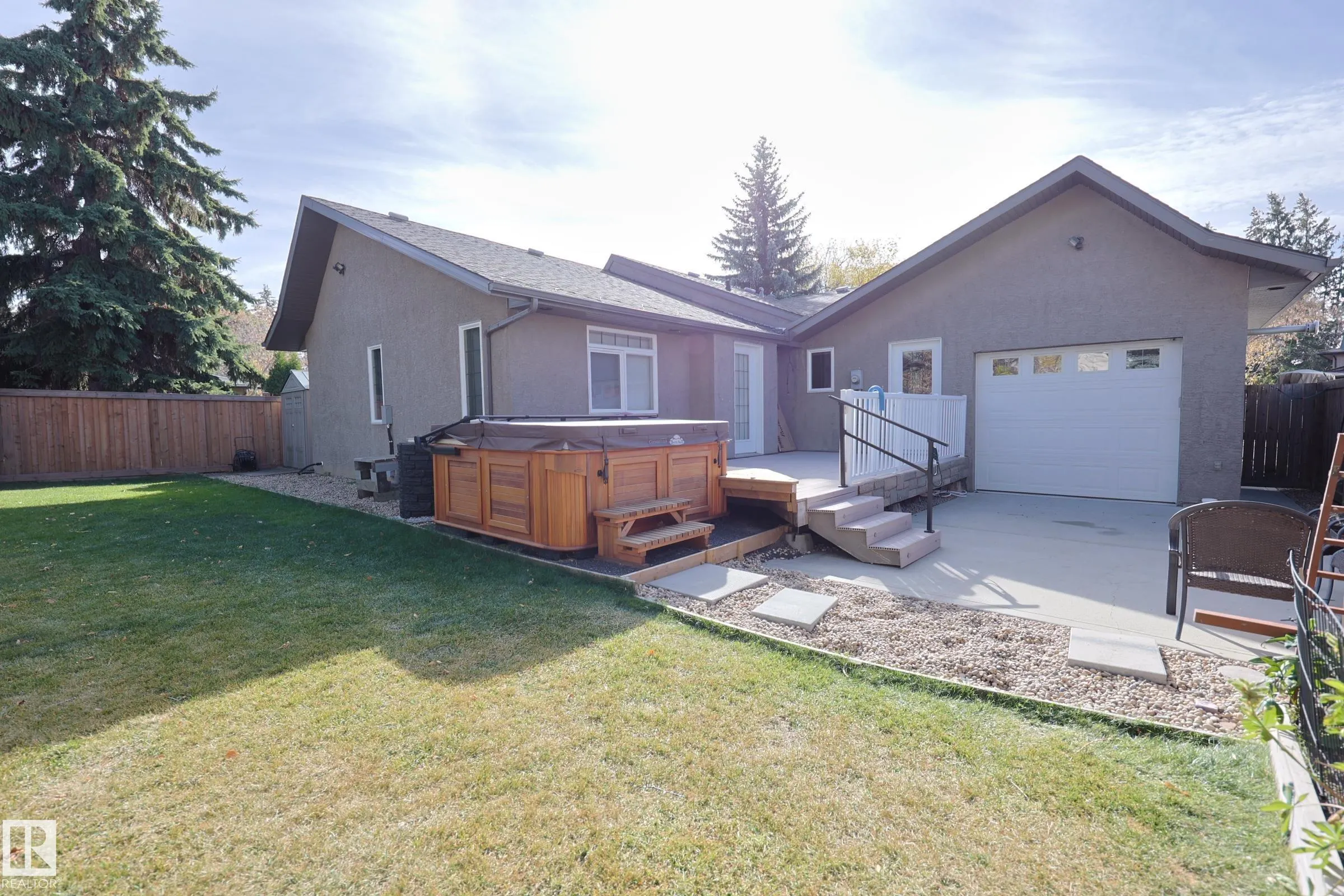 53 BUTTERFIELD Crescent