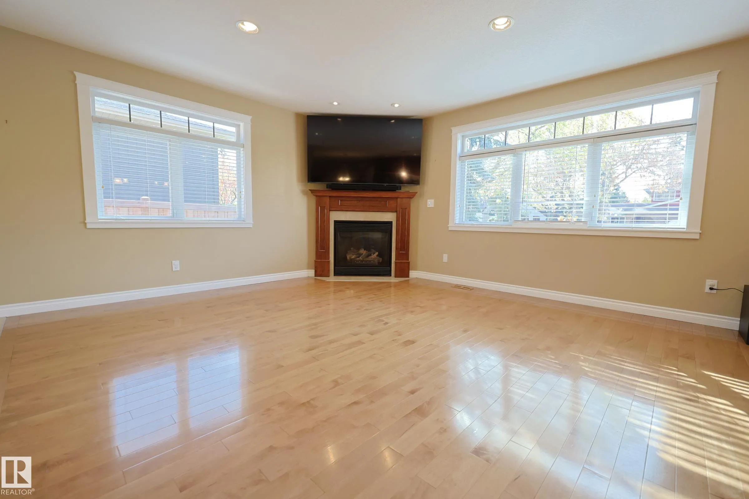 53 BUTTERFIELD Crescent