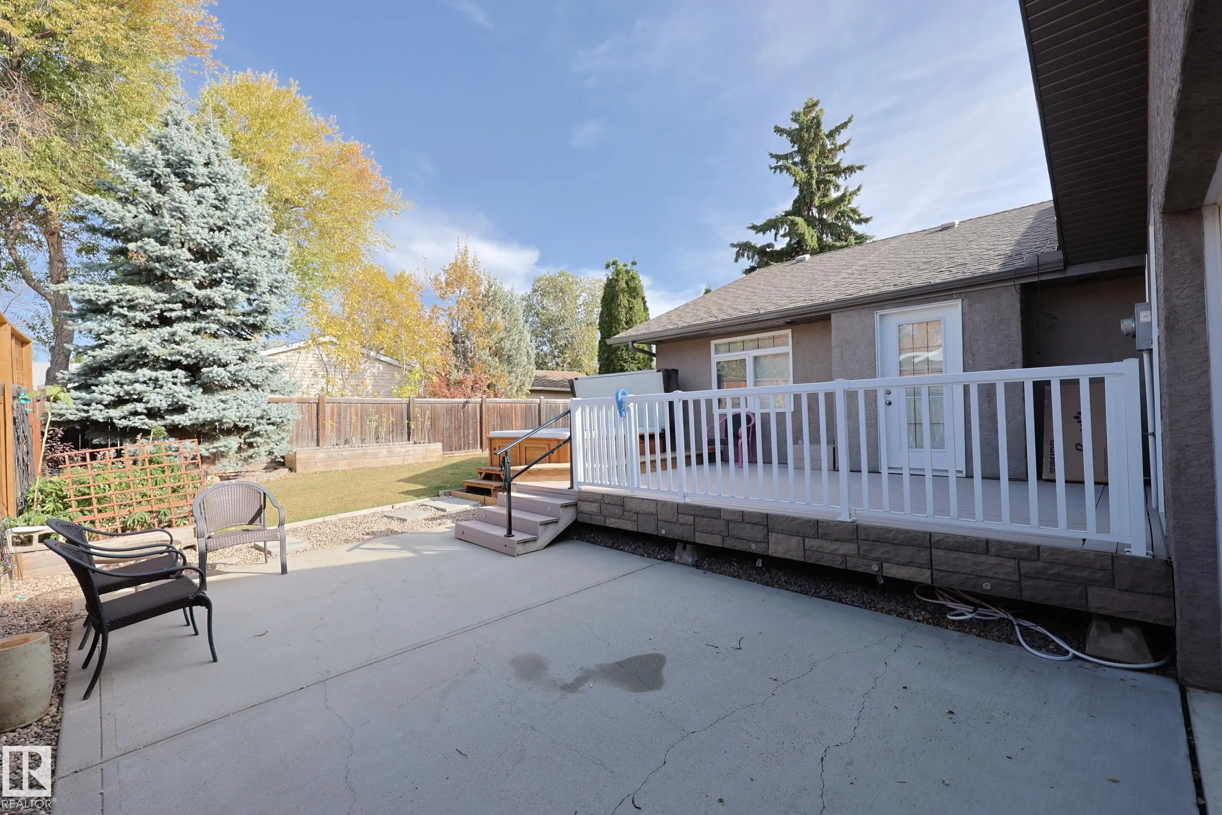 53 BUTTERFIELD Crescent