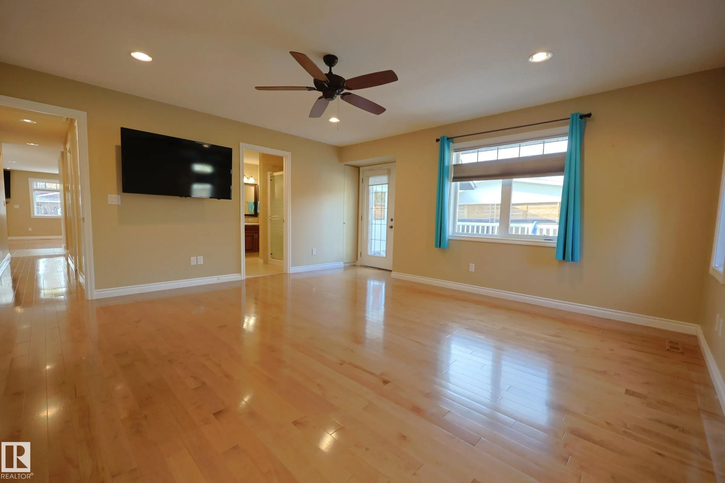 53 BUTTERFIELD Crescent