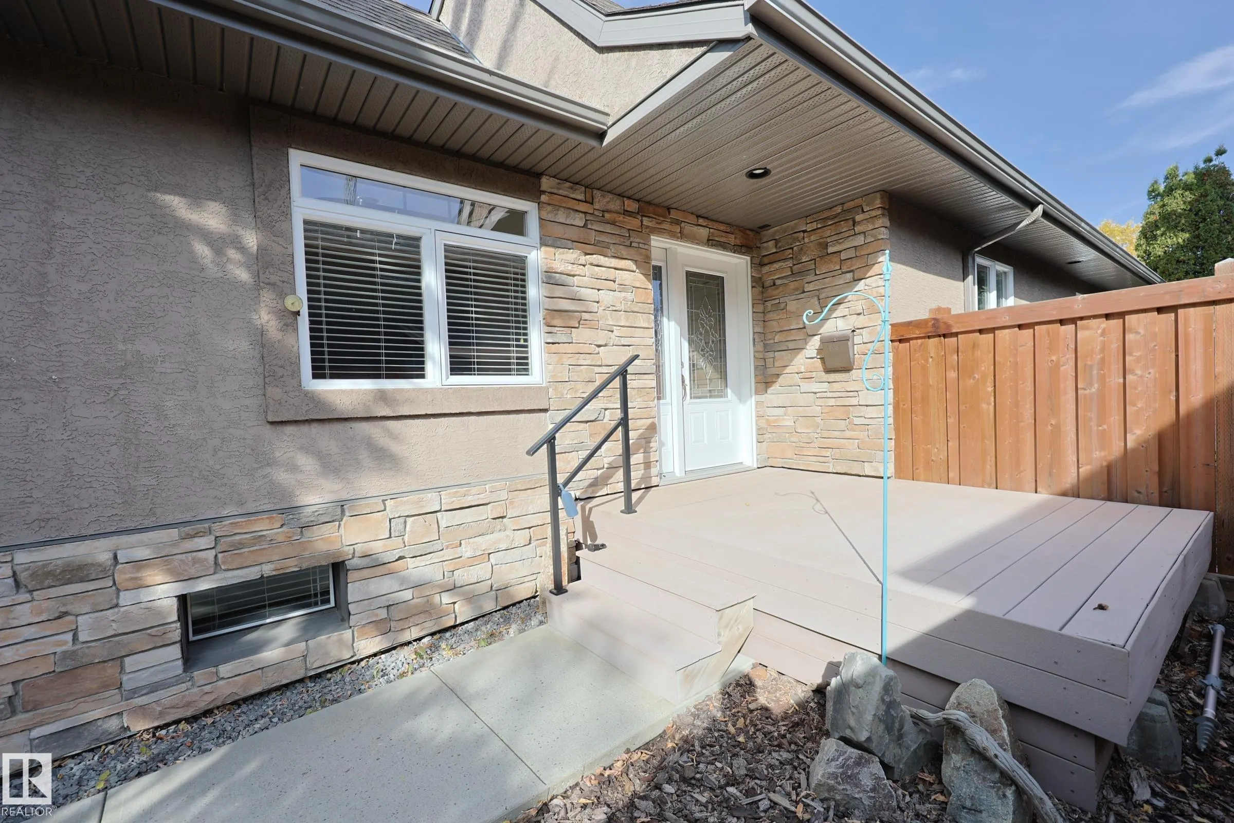 53 BUTTERFIELD Crescent