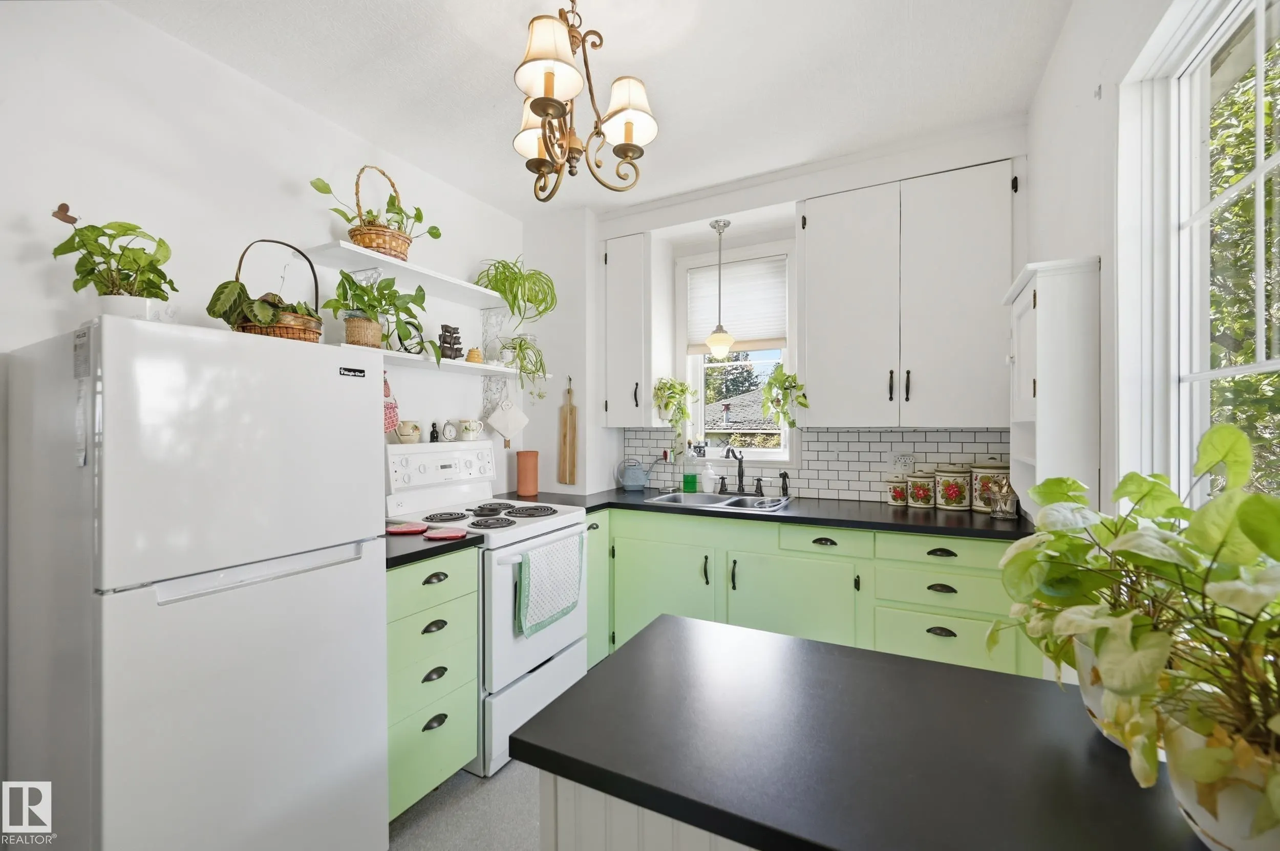 11518 101 Street