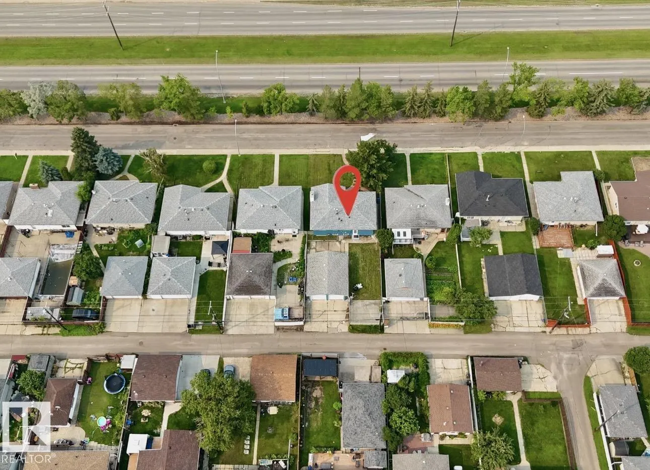 12023 137 Avenue