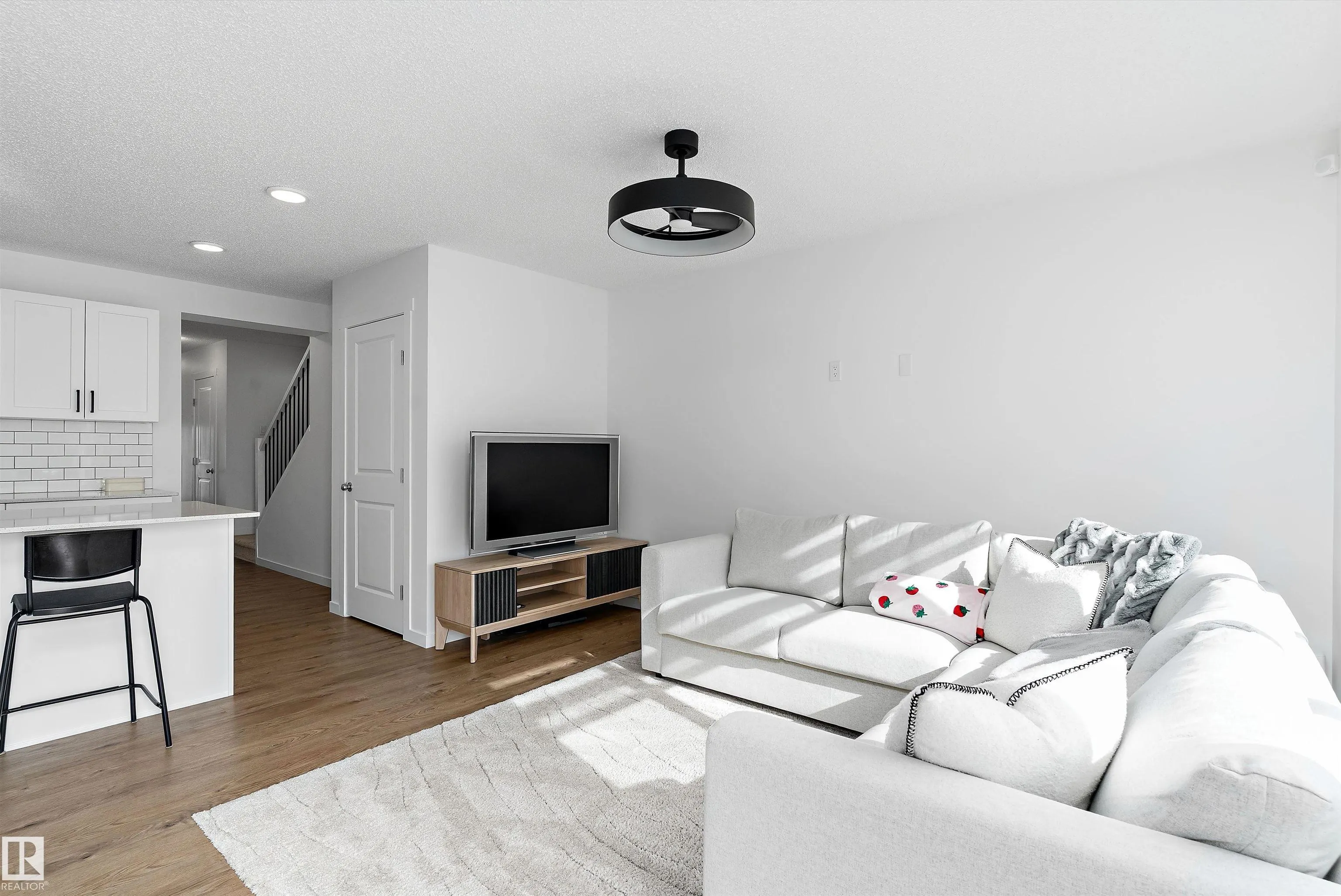 13119 209 Street