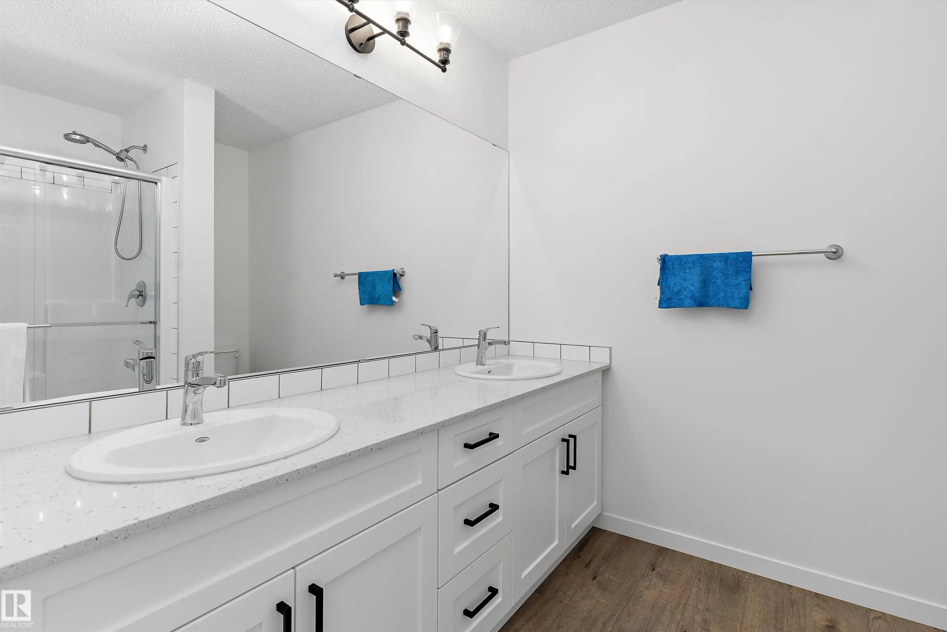 13119 209 Street