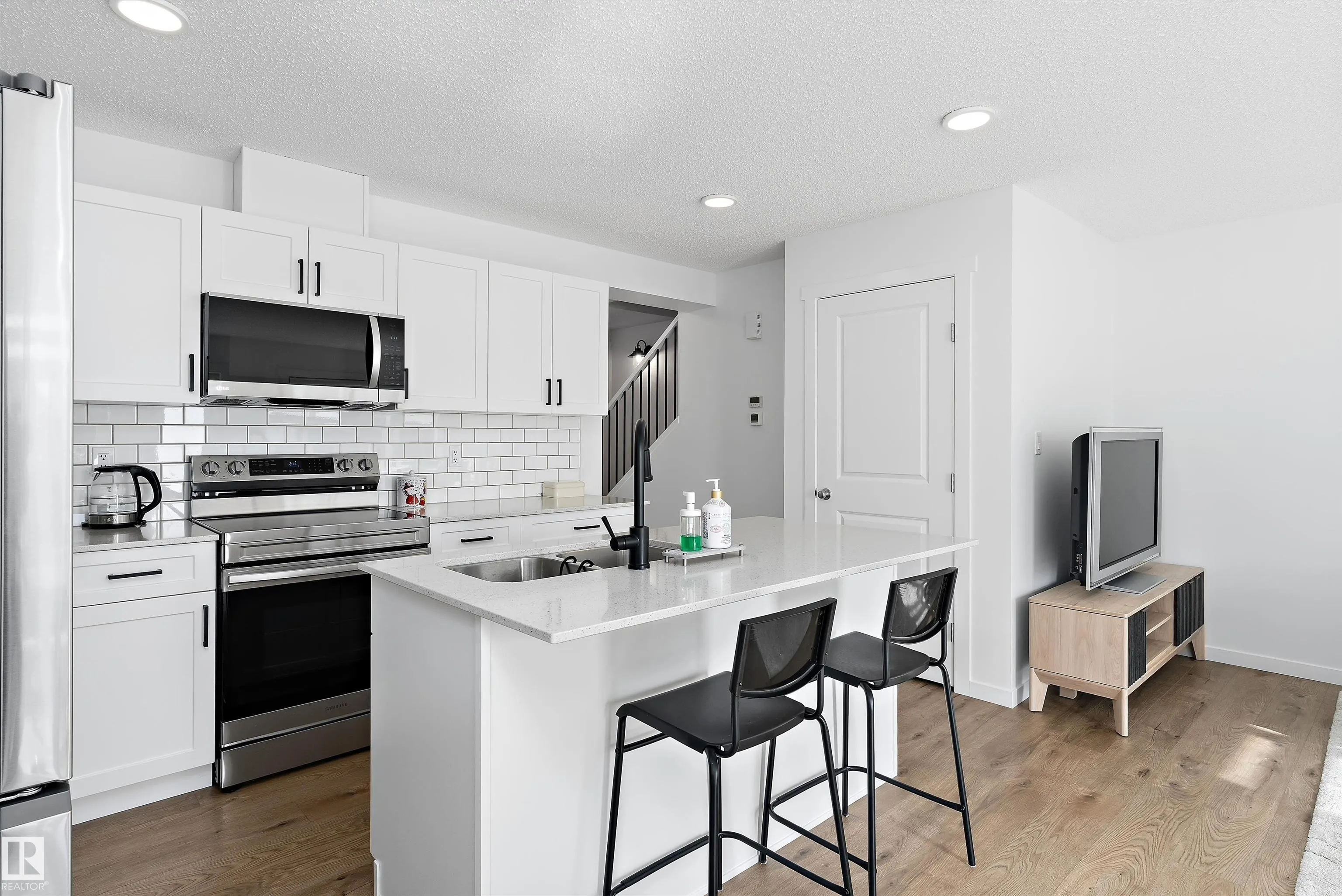 13119 209 Street