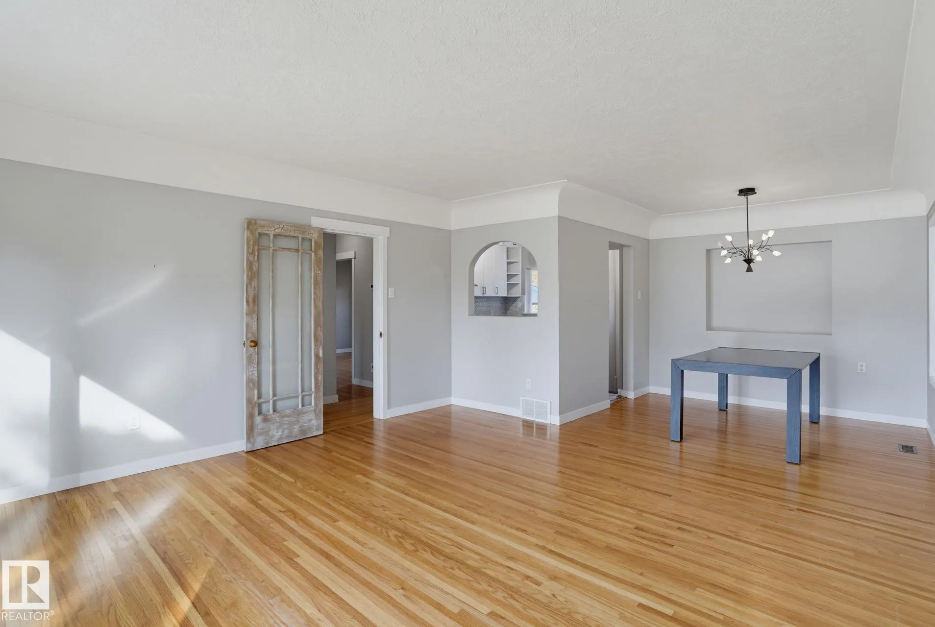 10807 134 Street