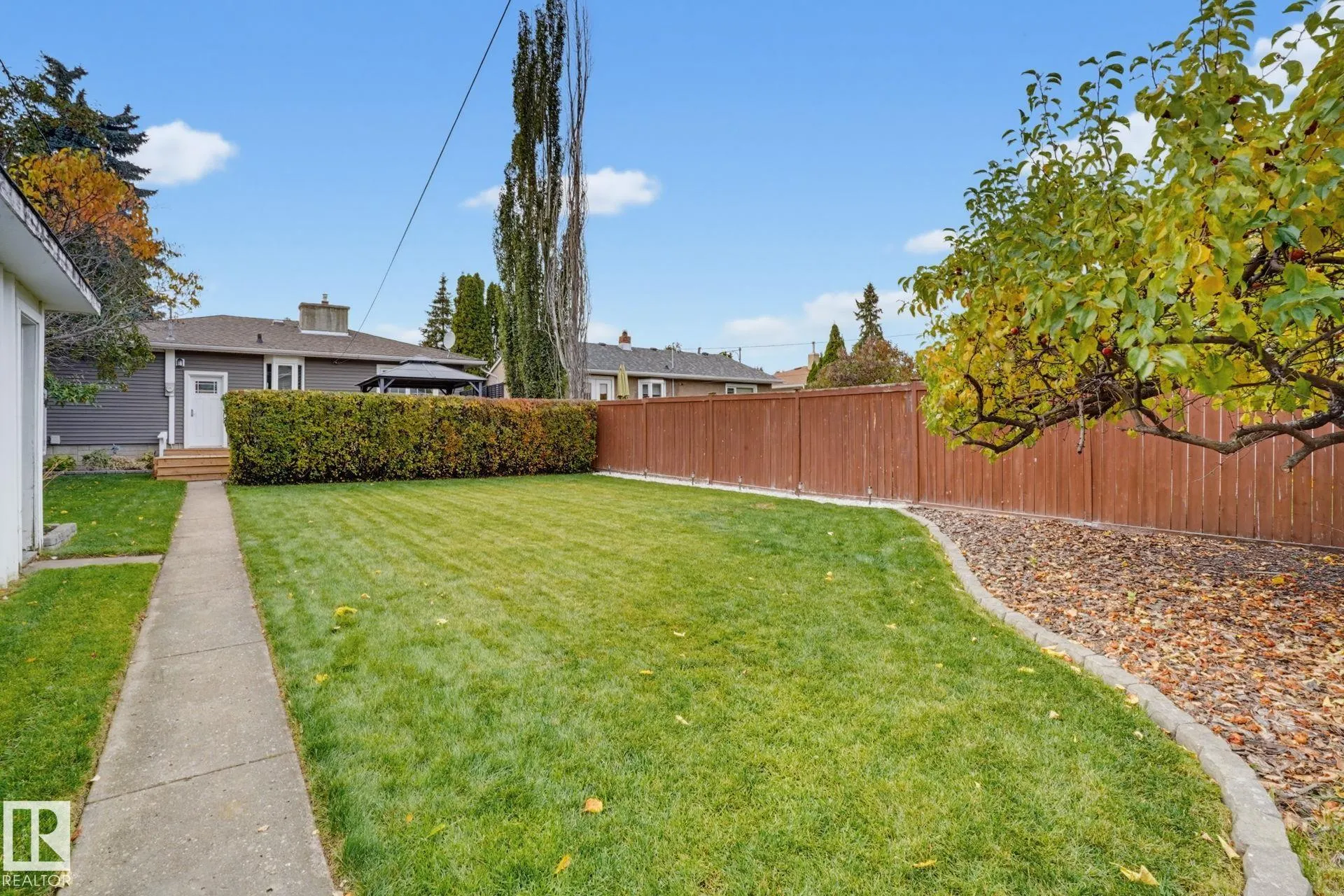 10807 134 Street