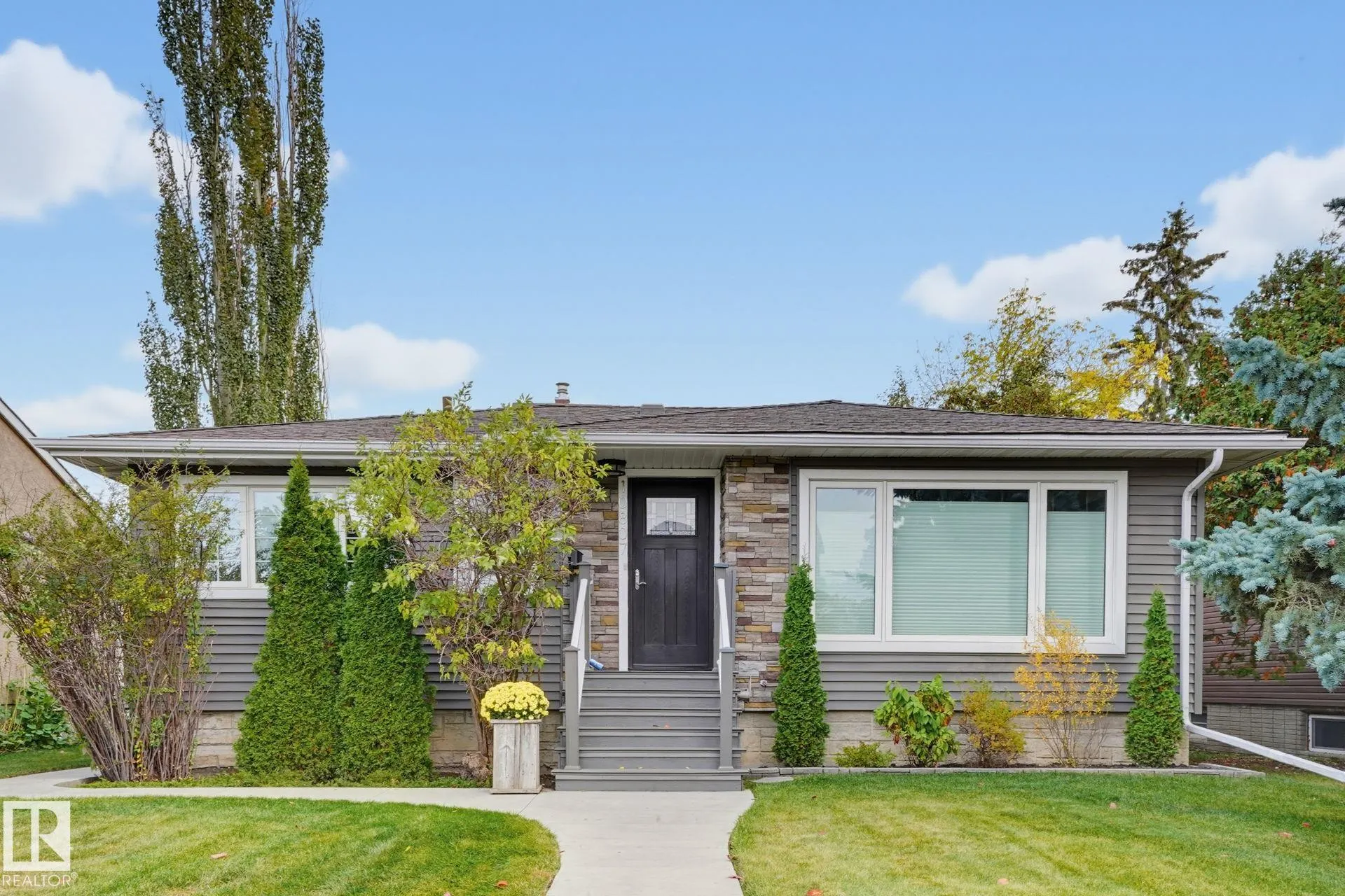10807 134 Street
