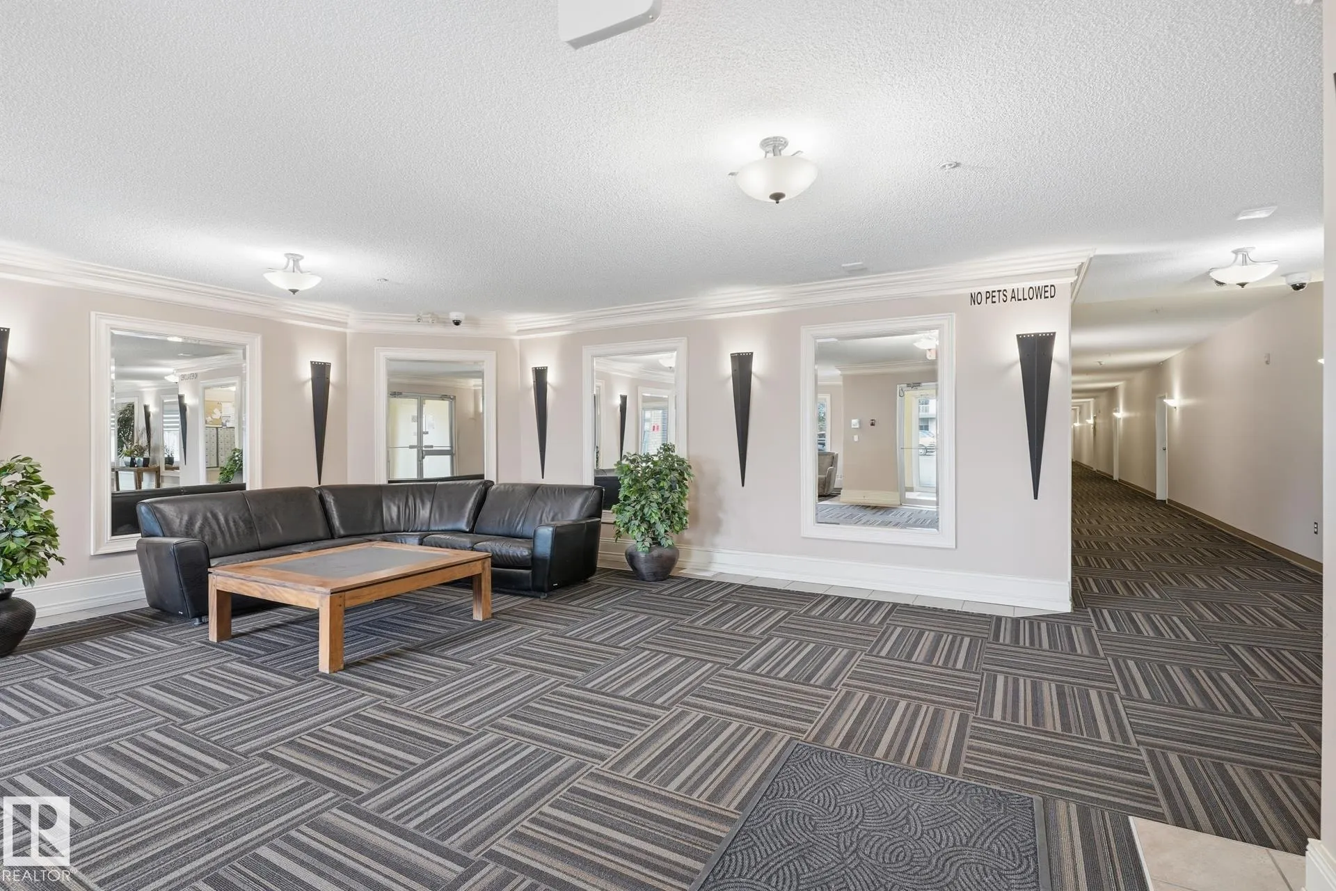 16715 100 Avenue