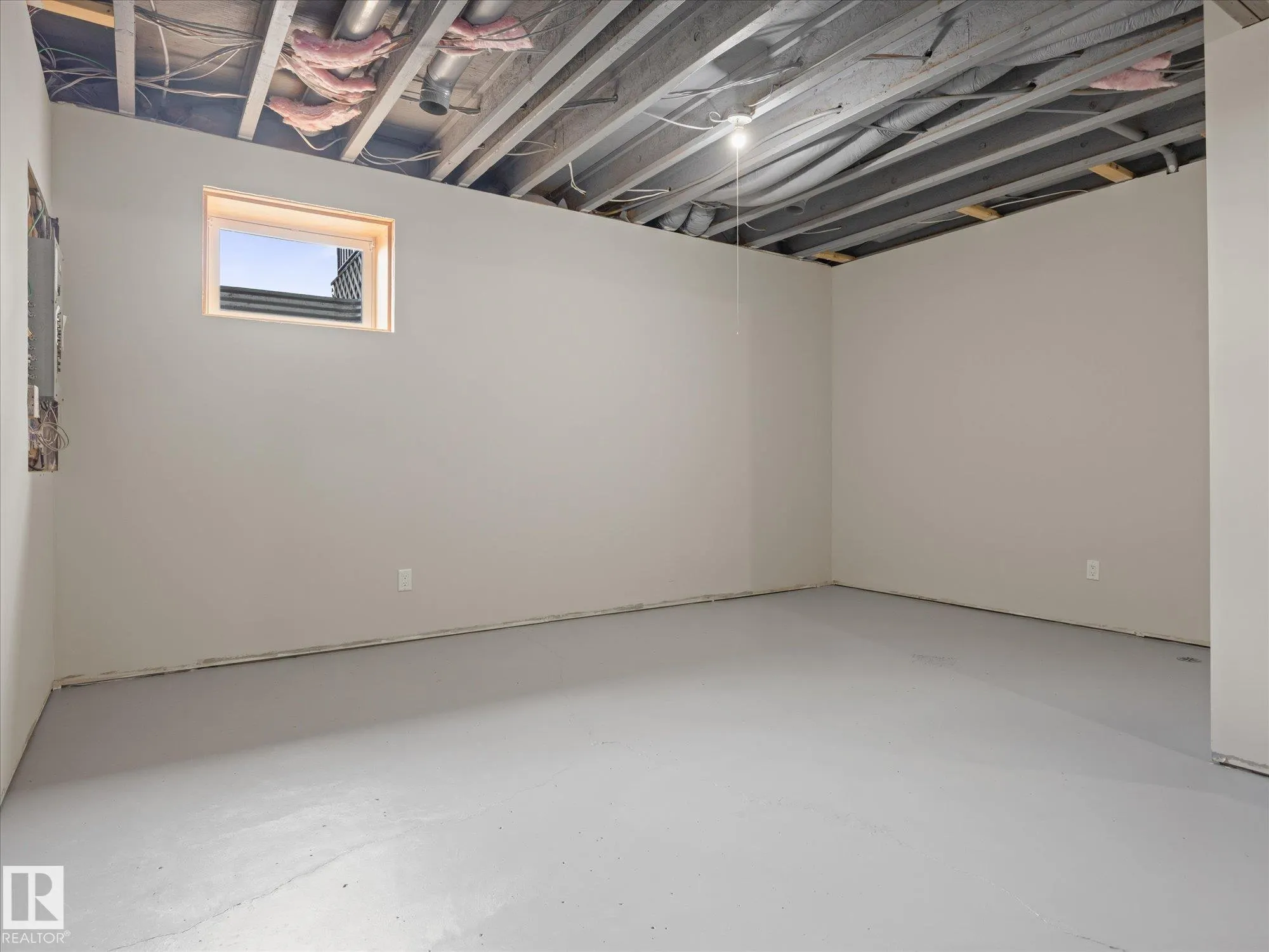 9511 102 Avenue