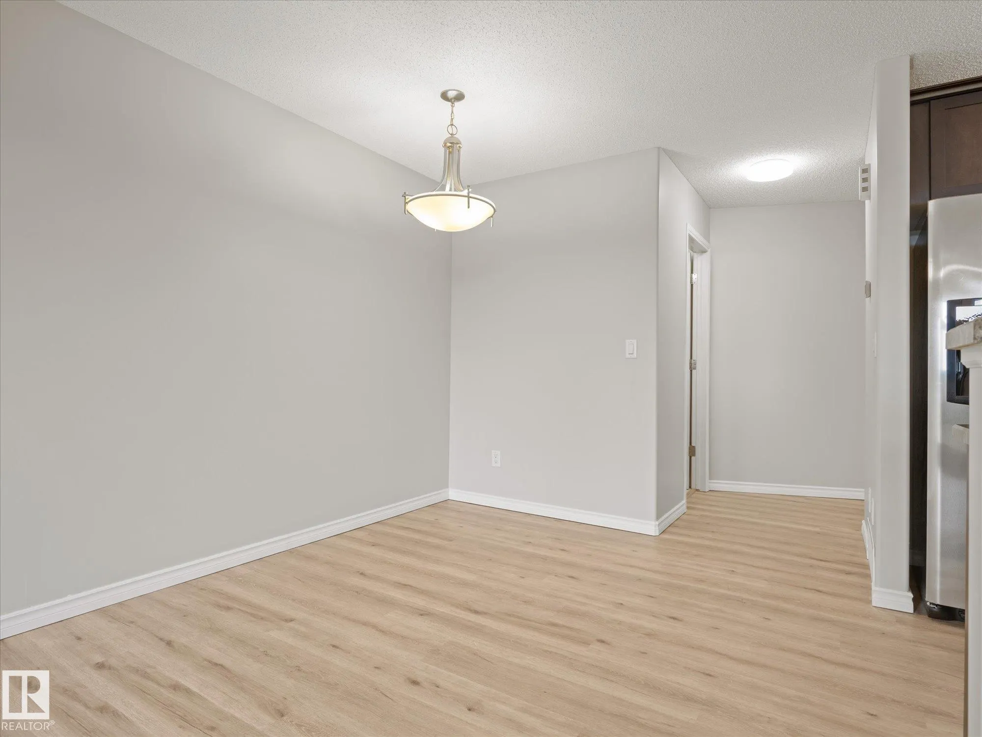9511 102 Avenue