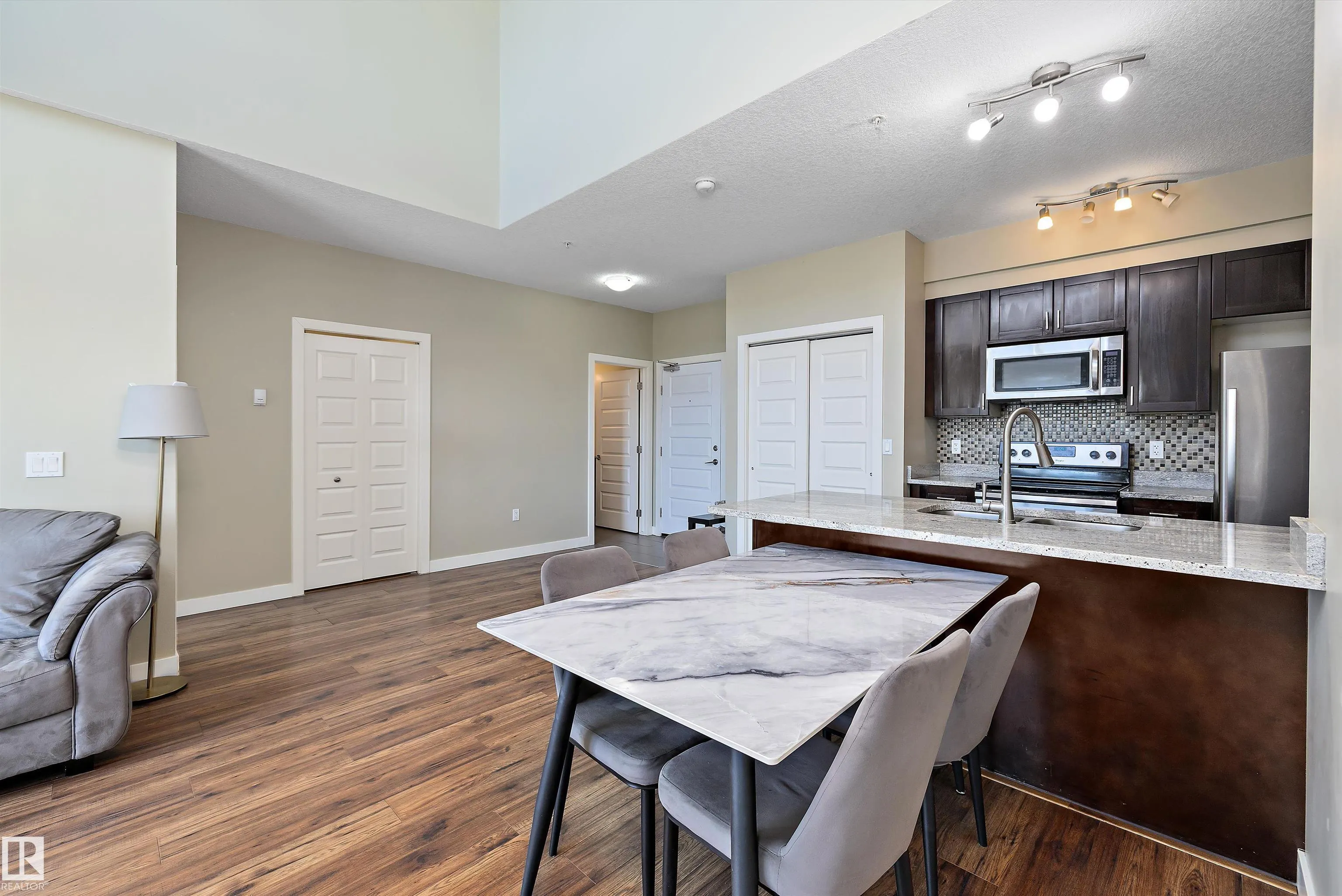 1238 WINDERMERE Way