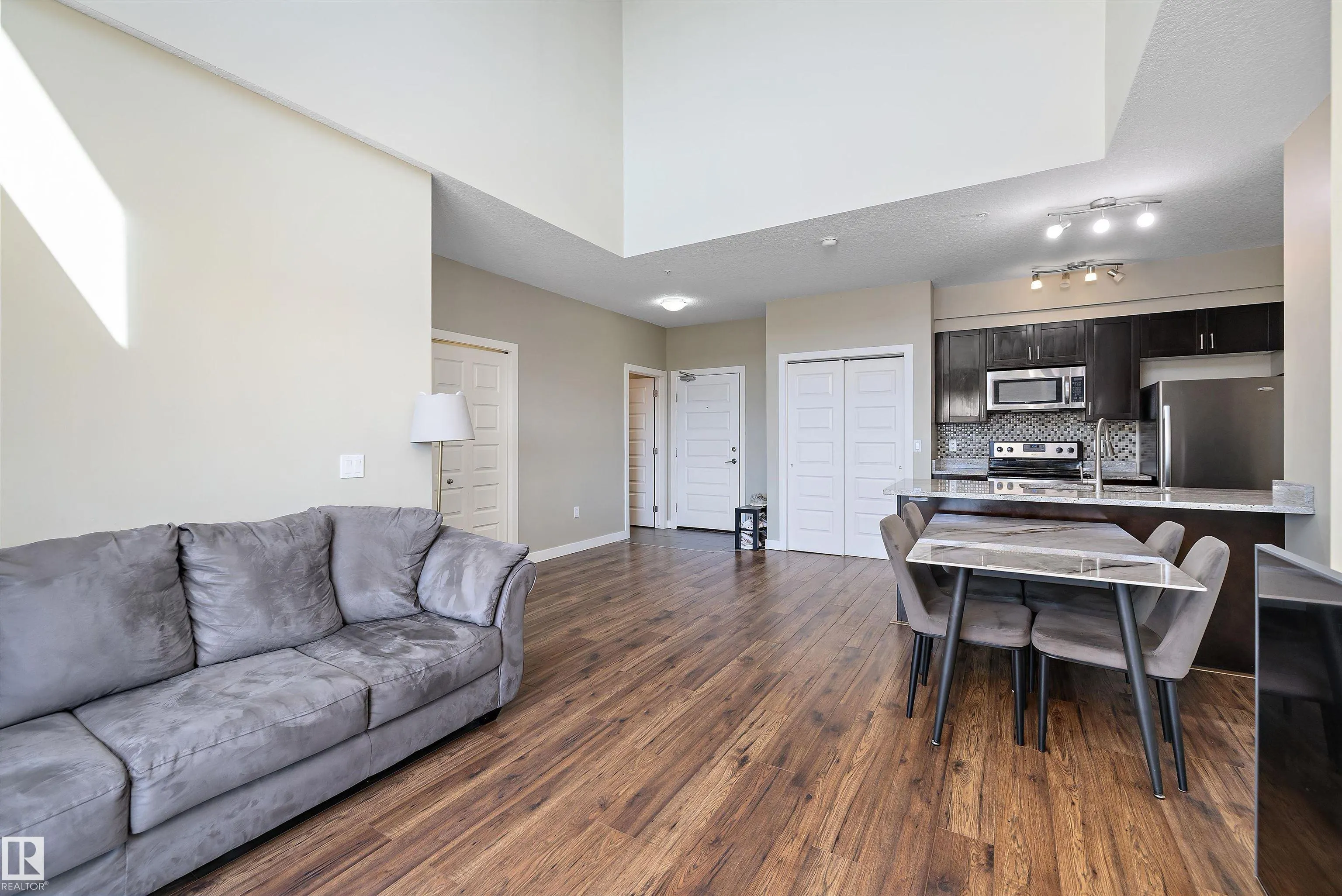 1238 WINDERMERE Way