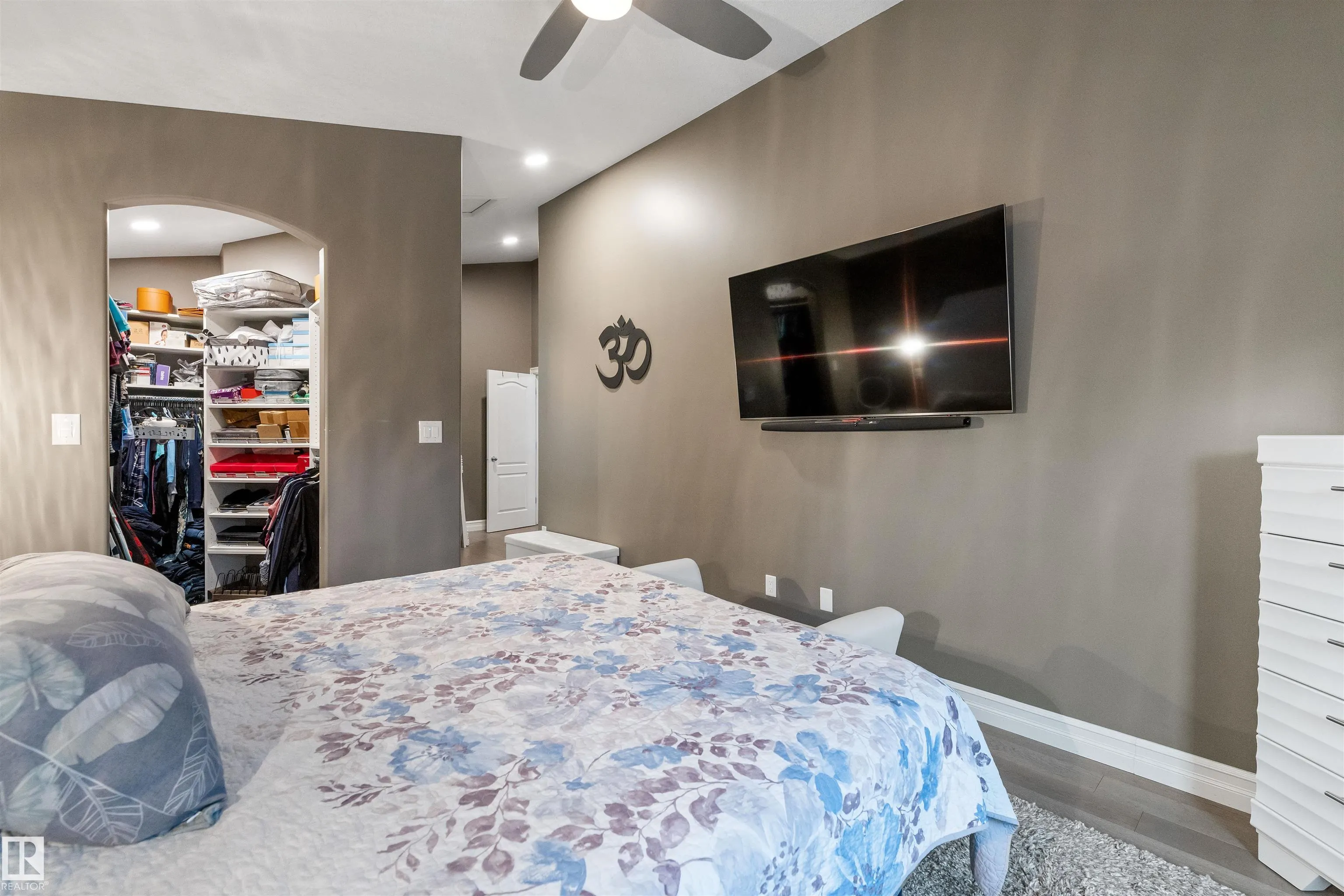 2172 BRENNAN Crescent