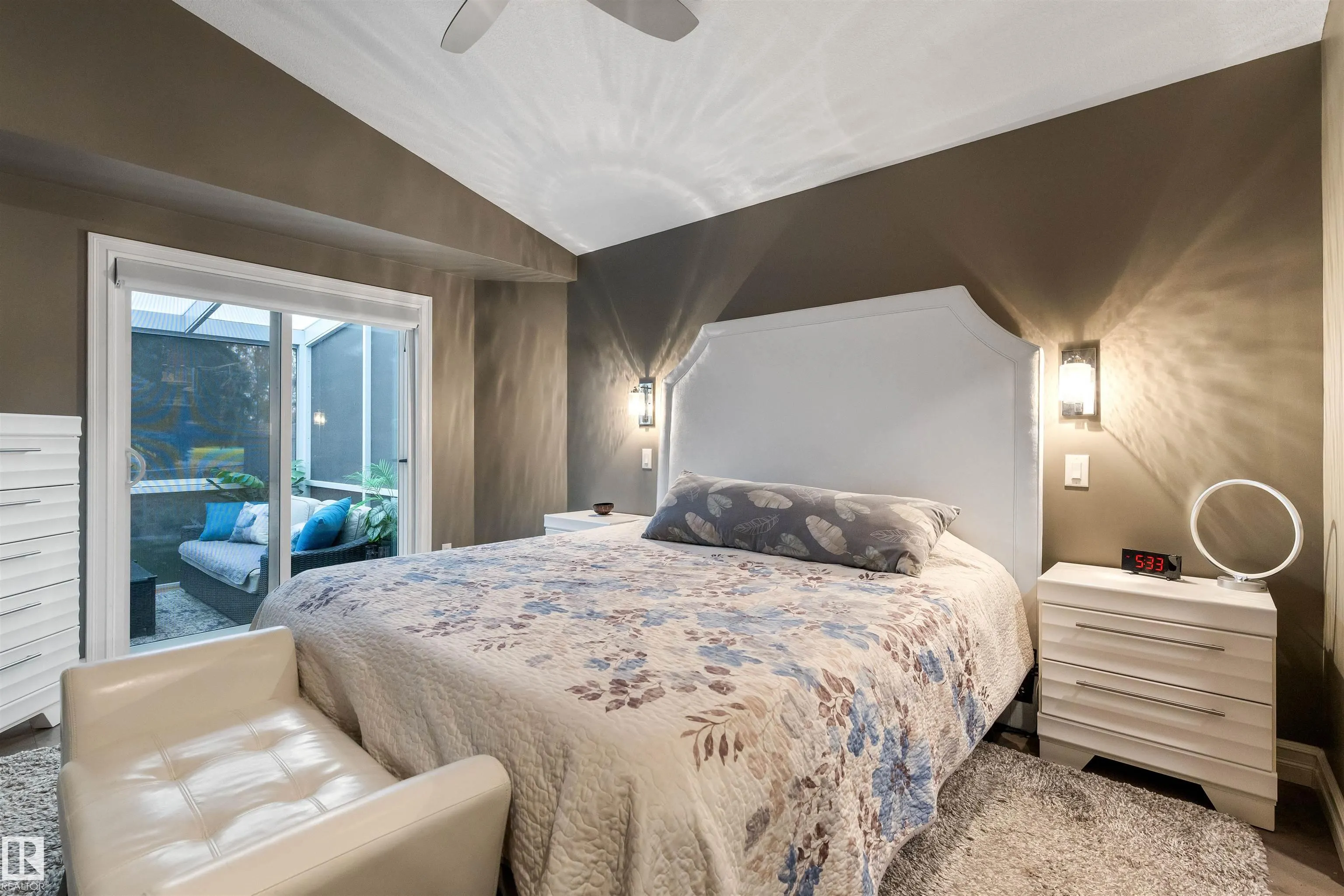 2172 BRENNAN Crescent