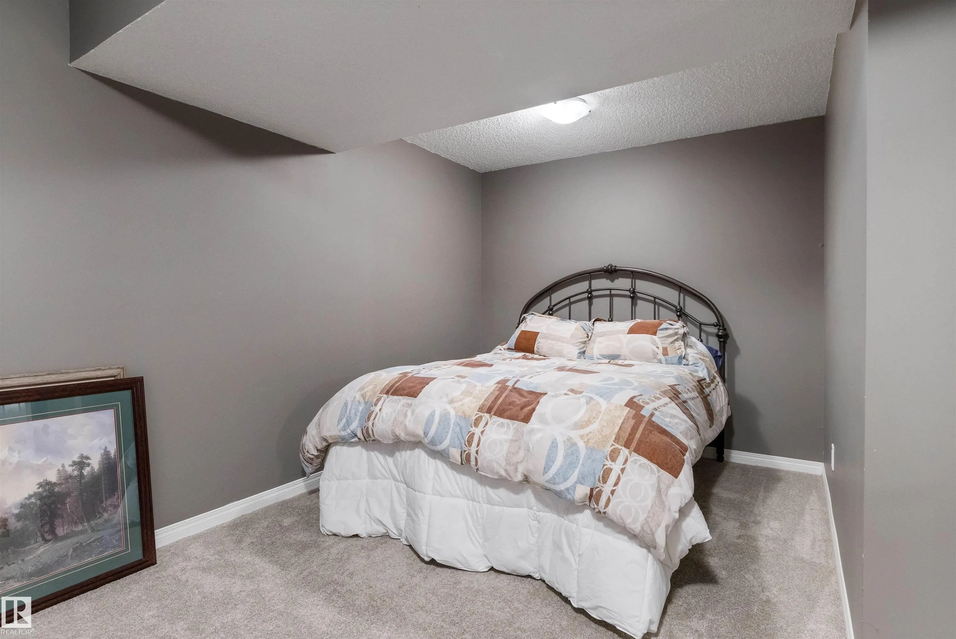 2172 BRENNAN Crescent