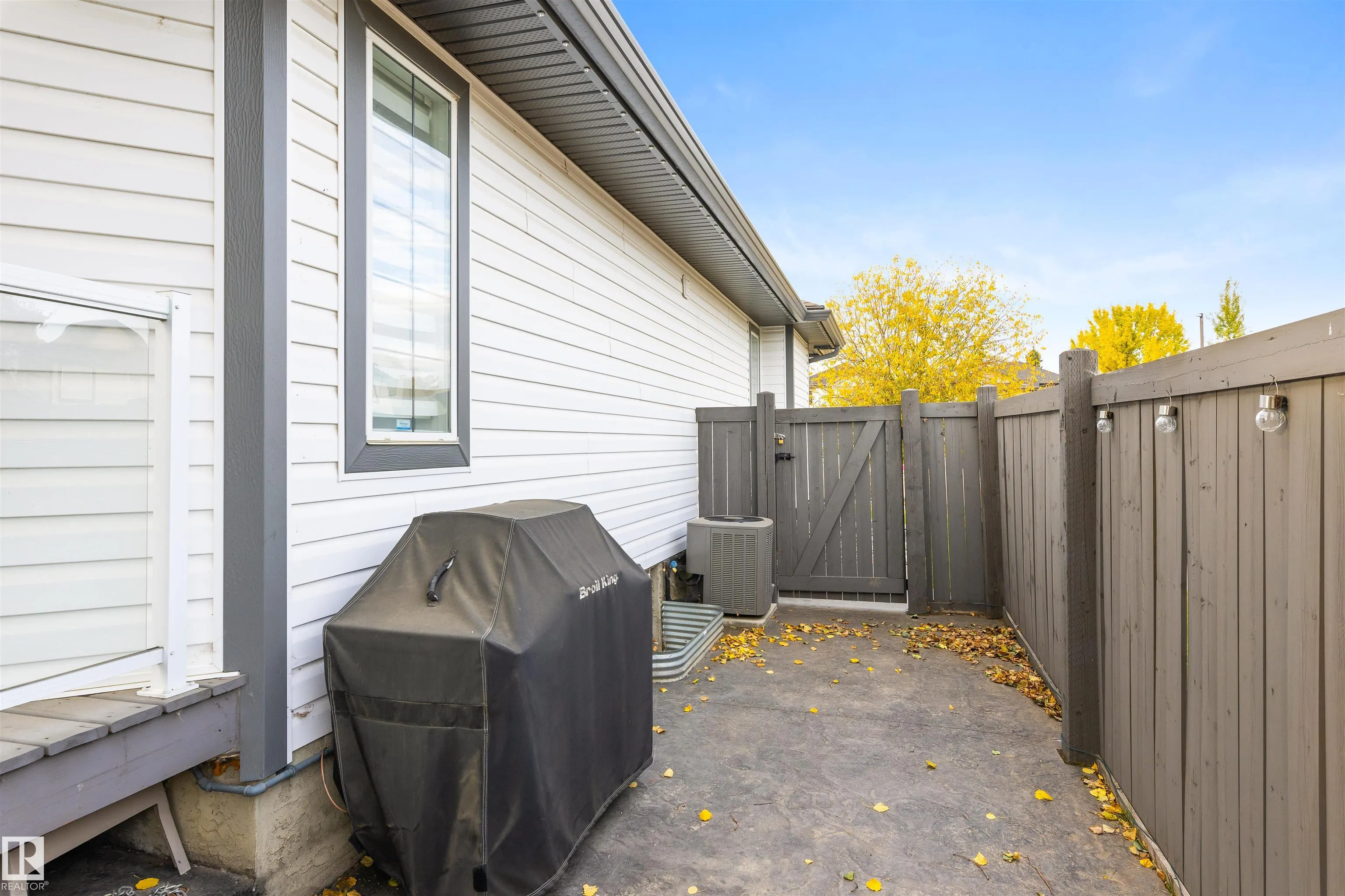 2172 BRENNAN Crescent