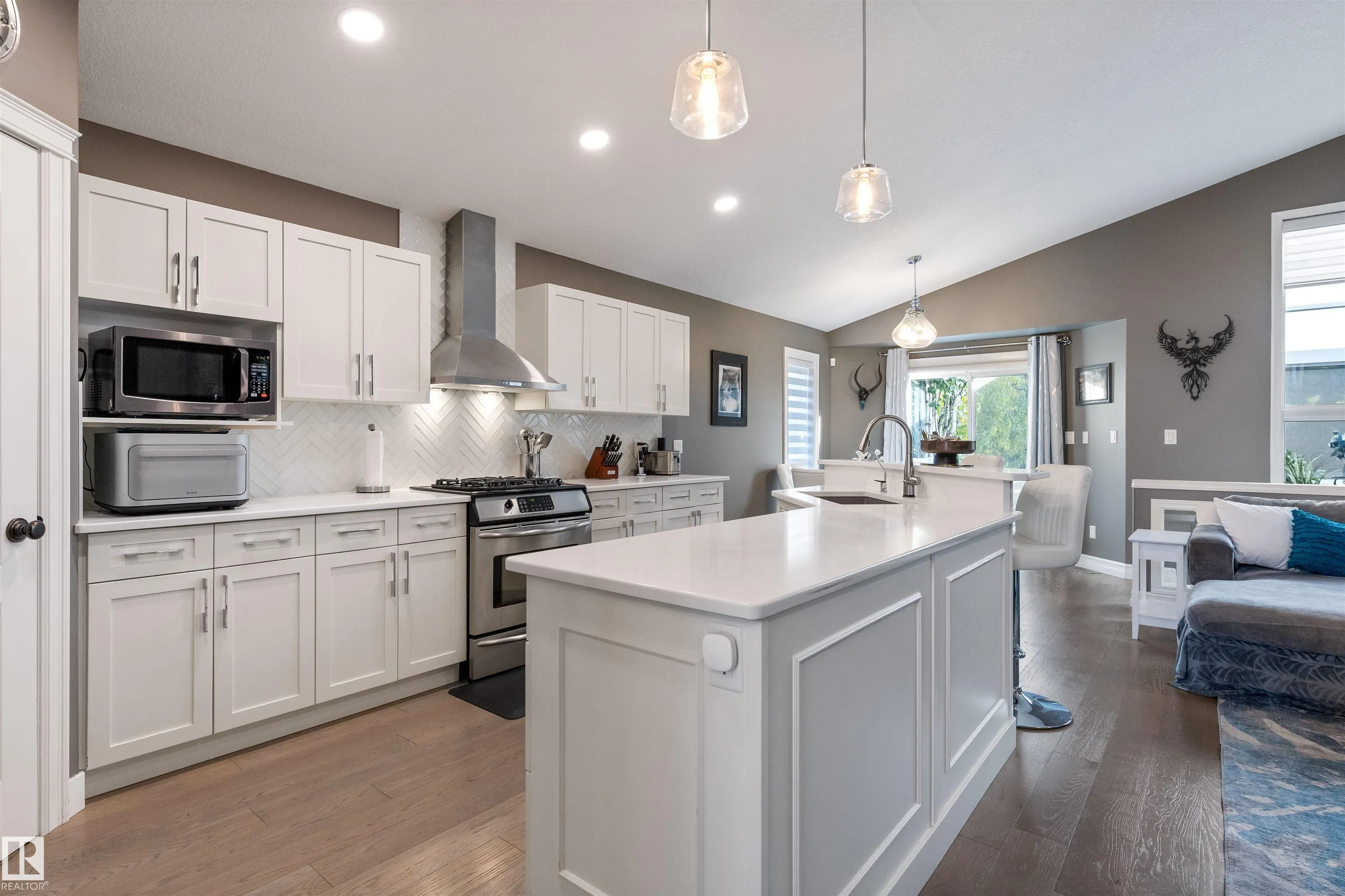 2172 BRENNAN Crescent