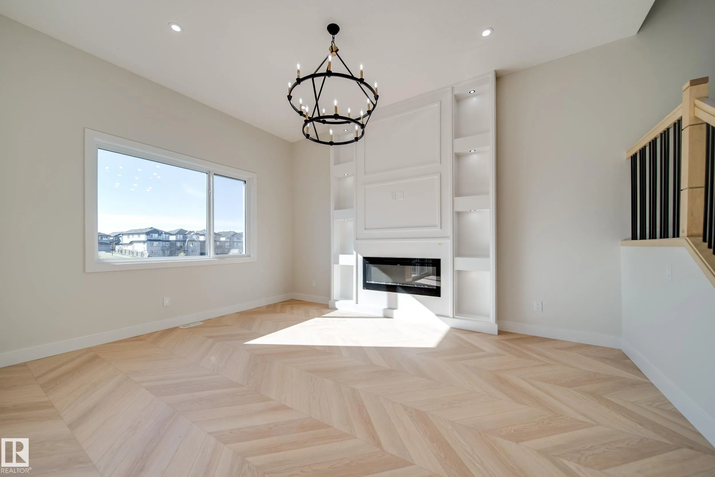 8523 183 Avenue