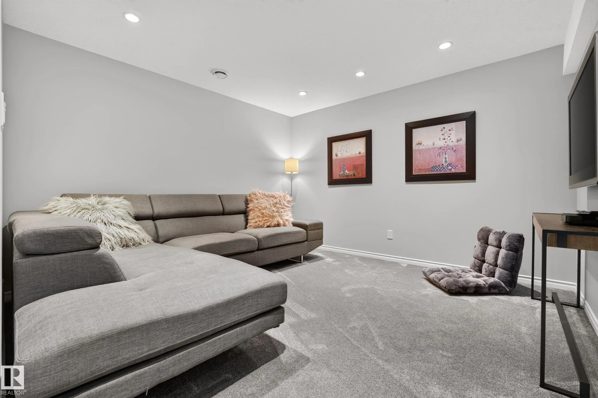 7161 SOUTH TERWILLEGAR Drive
