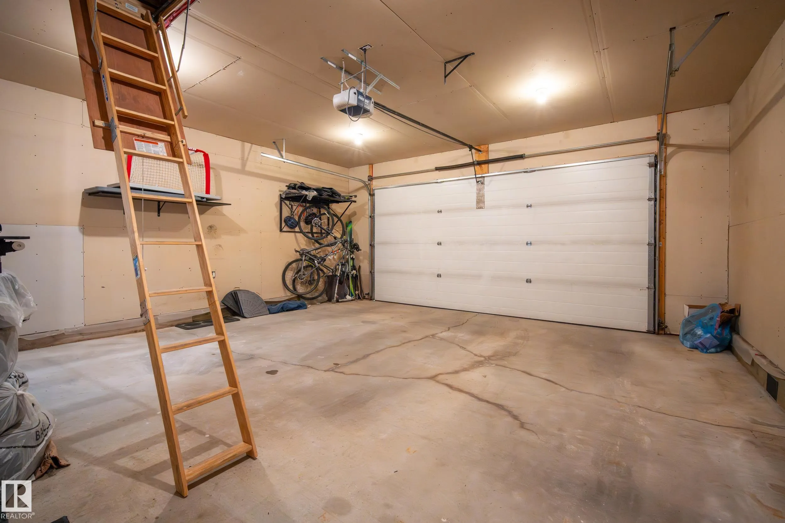 7161 SOUTH TERWILLEGAR Drive