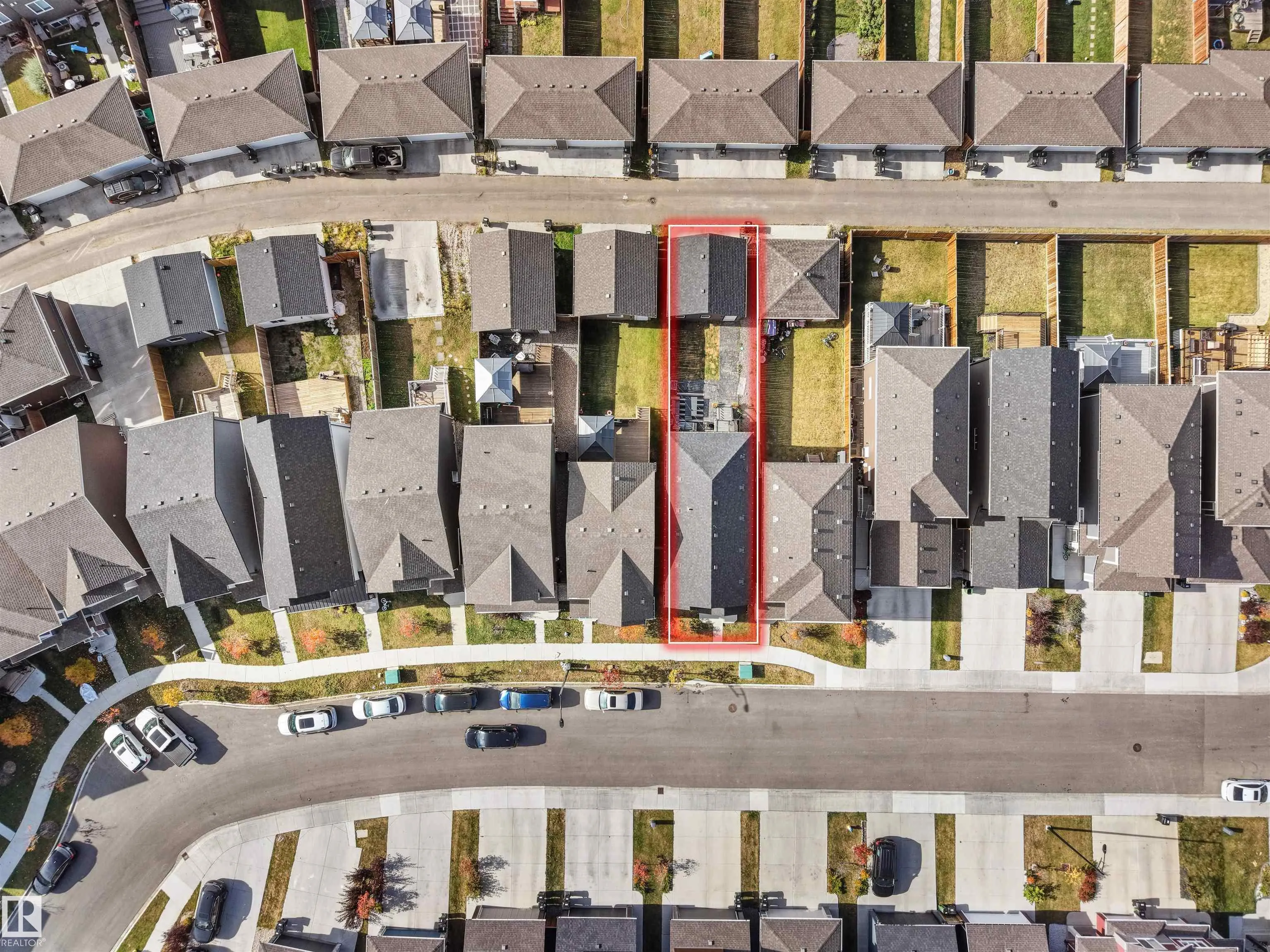1635 PLUM CIRCLE Circle