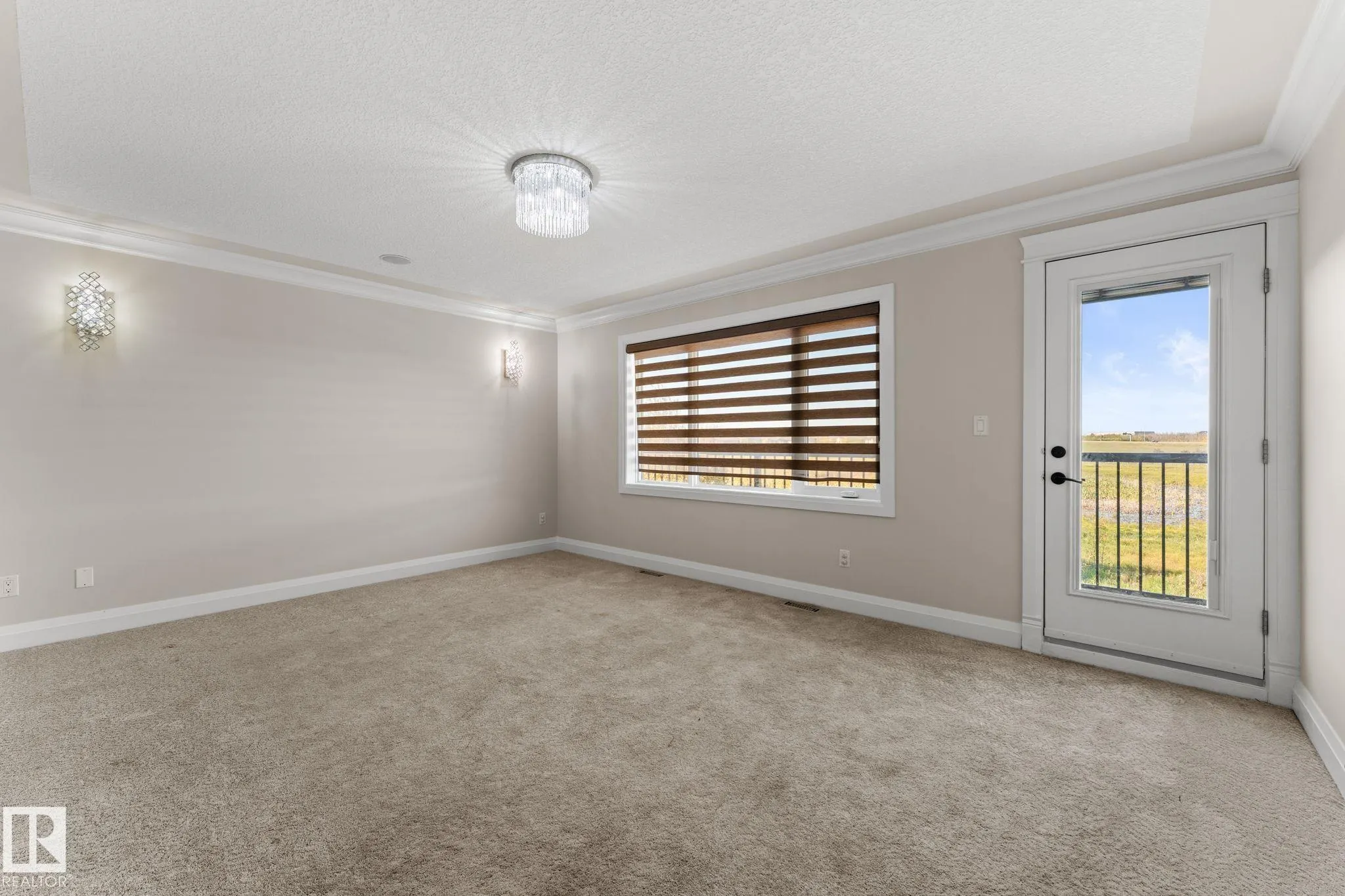 229 ALBANY Drive