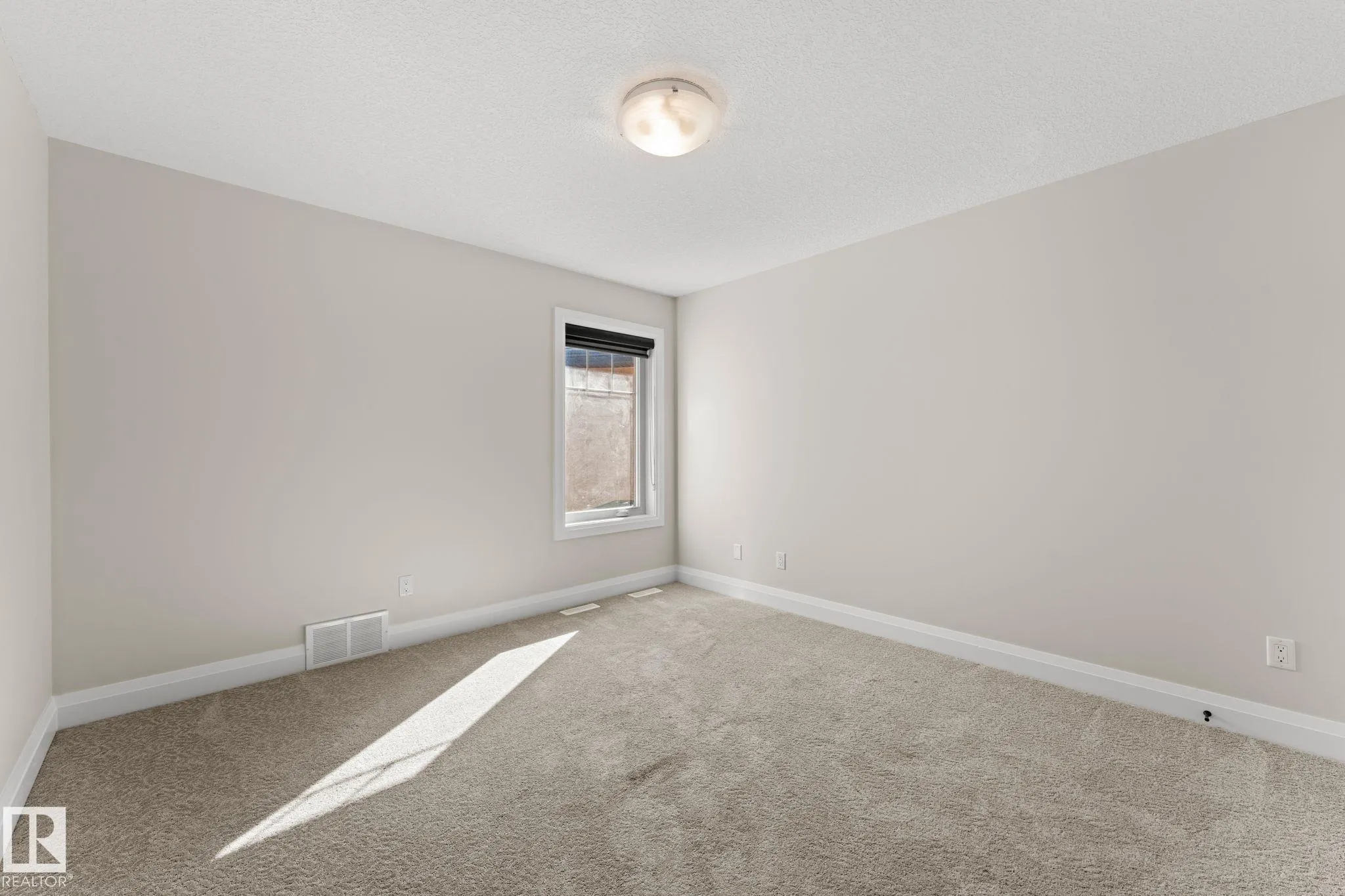 229 ALBANY Drive