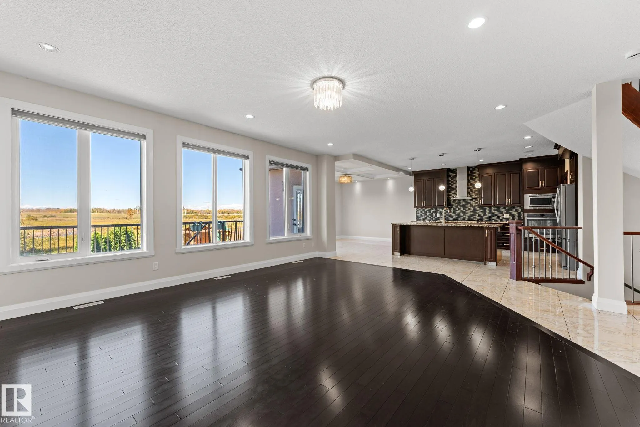 229 ALBANY Drive